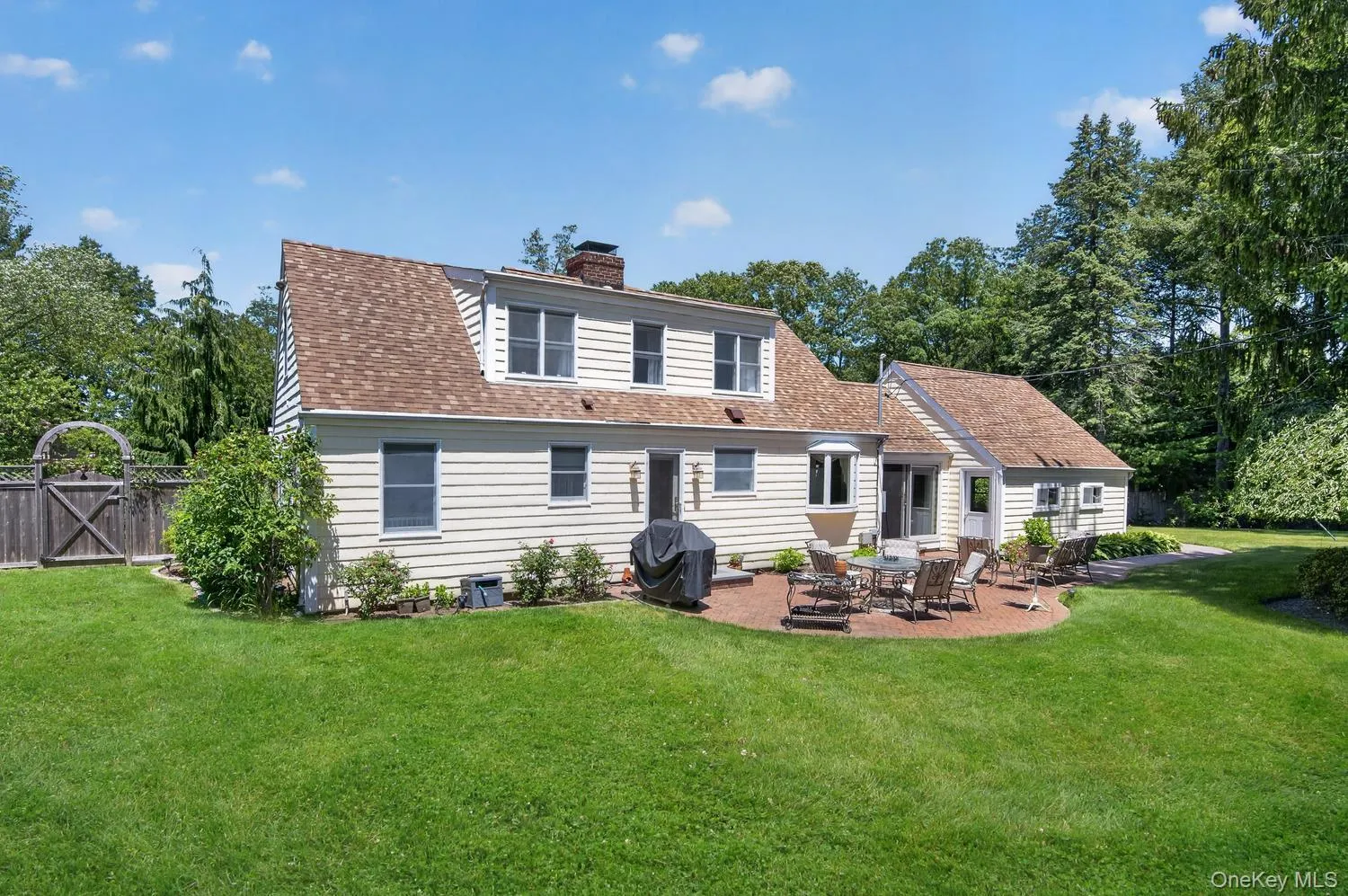 52 Cameron Drive, Huntington, NY, 4 Bedrooms Bedrooms, 8 Rooms Rooms,2 BathroomsBathrooms,Residential,For Rent,Cameron,0,1007328 52 Cameron Drive, Huntington, NY, 4 Bedrooms Bedrooms, 8 Rooms Rooms,2 BathroomsBathrooms,Residential,For Rent,Cameron,0,1007328