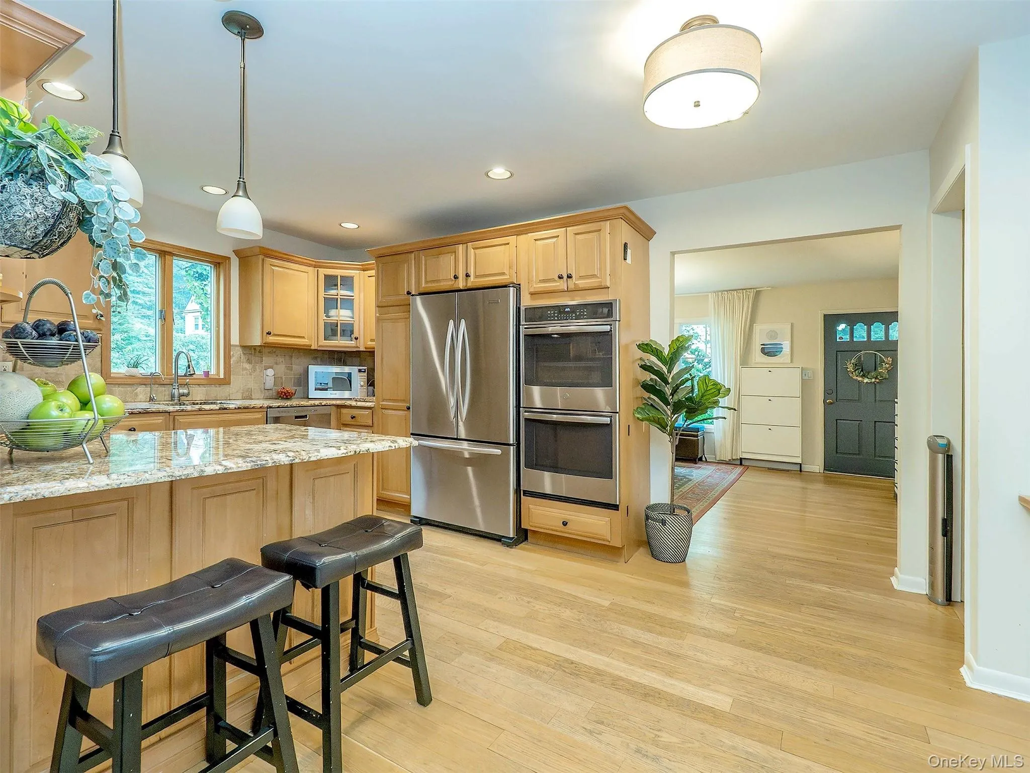 7 Cedar Lane, Oyster Bay, NY, 3 Bedrooms Bedrooms, 8 Rooms Rooms,2 BathroomsBathrooms,Residential,For Rent,Cedar,0,KEY1007334 7 Cedar Lane, Oyster Bay, NY, 3 Bedrooms Bedrooms, 8 Rooms Rooms,2 BathroomsBathrooms,Residential,For Rent,Cedar,0,KEY1007334