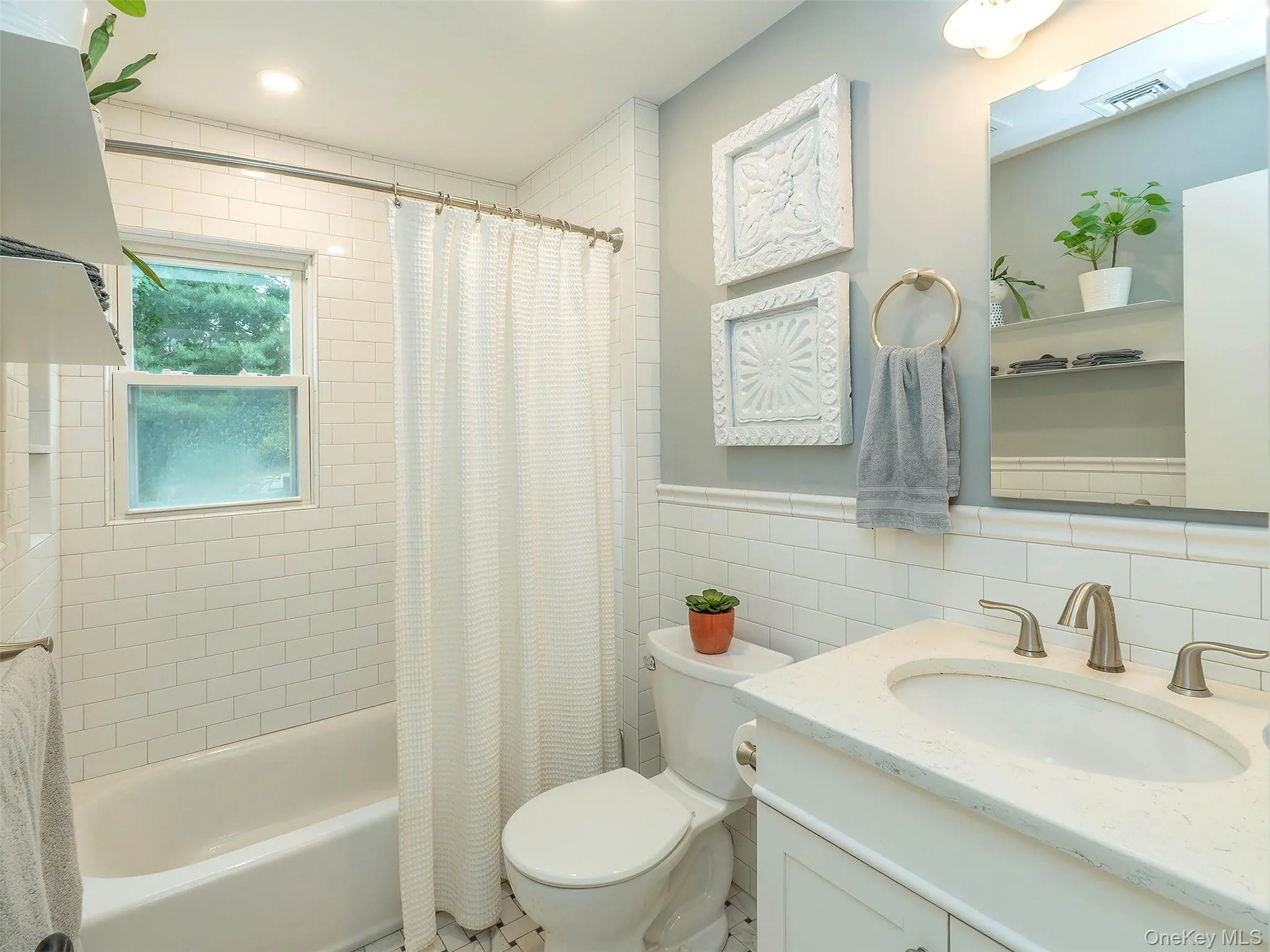 7 Cedar Lane, Oyster Bay, NY, 3 Bedrooms Bedrooms, 8 Rooms Rooms,2 BathroomsBathrooms,Residential,For Rent,Cedar,0,KEY1007334 7 Cedar Lane, Oyster Bay, NY, 3 Bedrooms Bedrooms, 8 Rooms Rooms,2 BathroomsBathrooms,Residential,For Rent,Cedar,0,KEY1007334