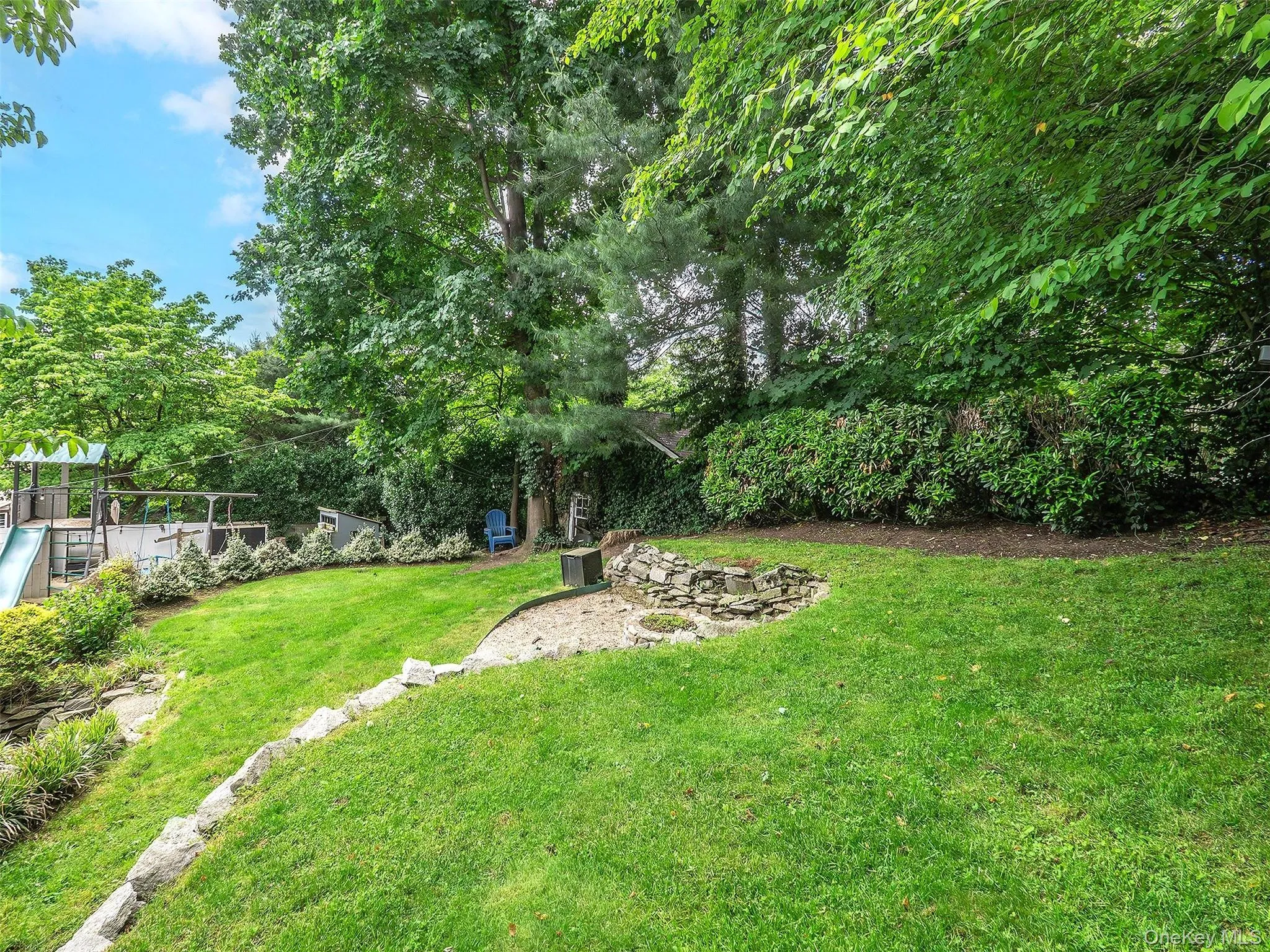 7 Cedar Lane, Oyster Bay, NY, 3 Bedrooms Bedrooms, 8 Rooms Rooms,2 BathroomsBathrooms,Residential,For Rent,Cedar,0,KEY1007334 7 Cedar Lane, Oyster Bay, NY, 3 Bedrooms Bedrooms, 8 Rooms Rooms,2 BathroomsBathrooms,Residential,For Rent,Cedar,0,KEY1007334