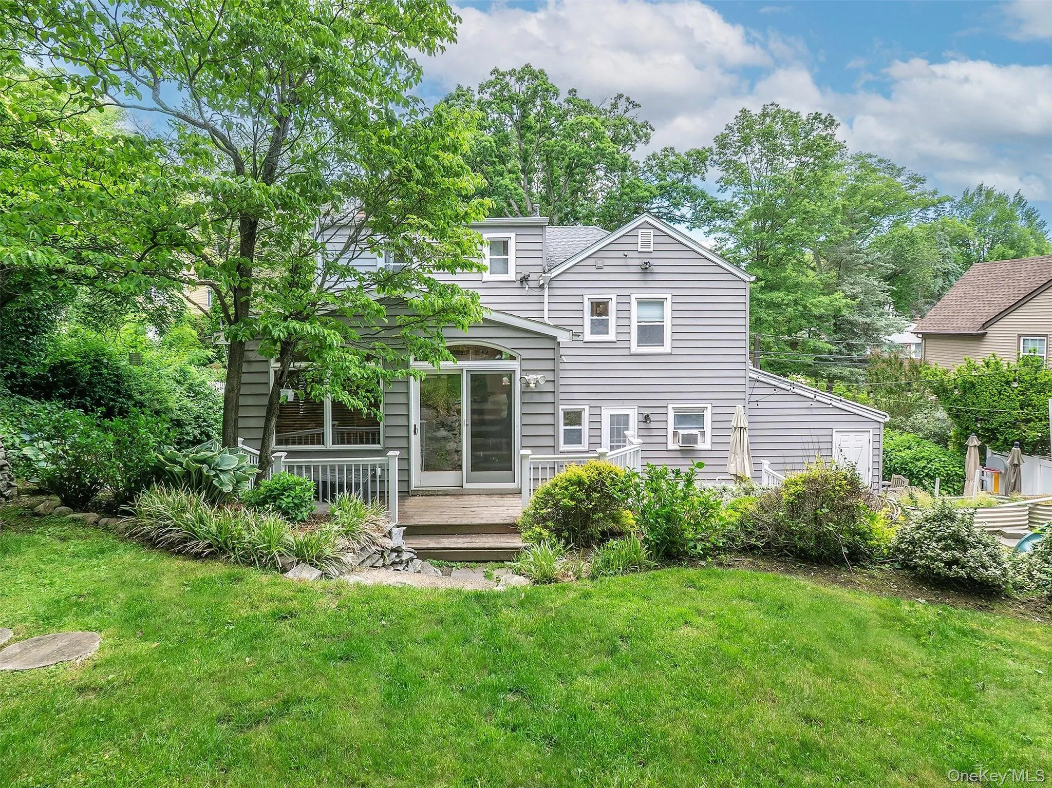 7 Cedar Lane, Oyster Bay, NY, 3 Bedrooms Bedrooms, 8 Rooms Rooms,2 BathroomsBathrooms,Residential,For Rent,Cedar,0,KEY1007334 7 Cedar Lane, Oyster Bay, NY, 3 Bedrooms Bedrooms, 8 Rooms Rooms,2 BathroomsBathrooms,Residential,For Rent,Cedar,0,KEY1007334