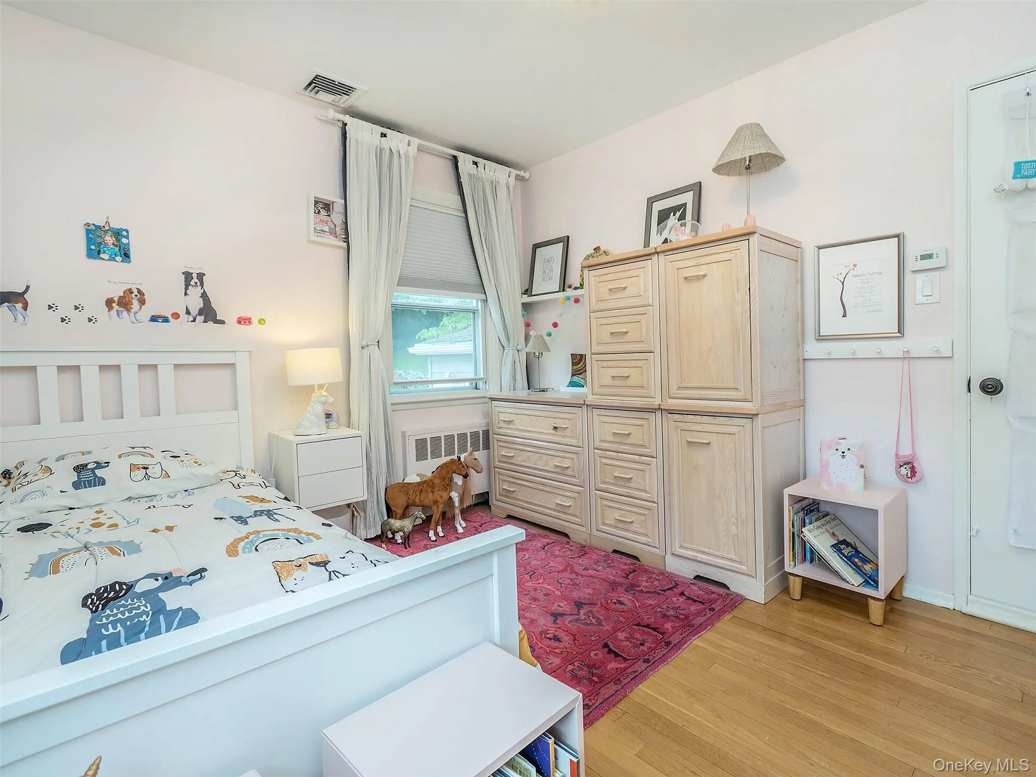 7 Cedar Lane, Oyster Bay, NY, 3 Bedrooms Bedrooms, 8 Rooms Rooms,2 BathroomsBathrooms,Residential,For Rent,Cedar,0,KEY1007334 7 Cedar Lane, Oyster Bay, NY, 3 Bedrooms Bedrooms, 8 Rooms Rooms,2 BathroomsBathrooms,Residential,For Rent,Cedar,0,KEY1007334