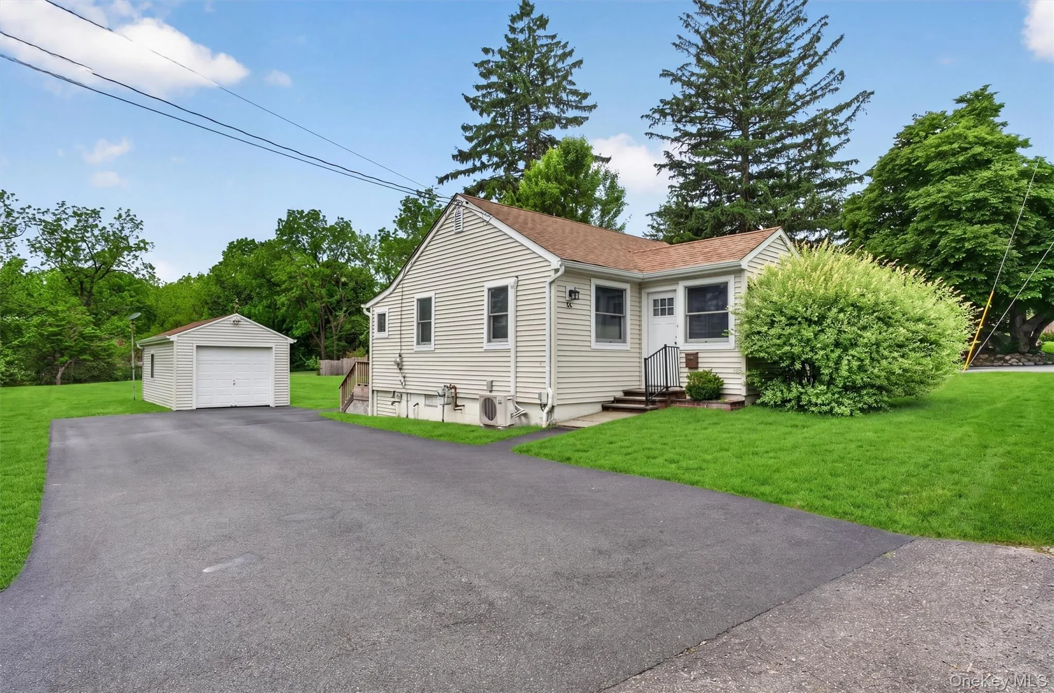 53 Scotchtown Avenue, Goshen, NY, 2 Bedrooms Bedrooms, 4 Rooms Rooms,1 BathroomBathrooms,Residential,For Rent,Scotchtown,0,1007336 53 Scotchtown Avenue, Goshen, NY, 2 Bedrooms Bedrooms, 4 Rooms Rooms,1 BathroomBathrooms,Residential,For Rent,Scotchtown,0,1007336