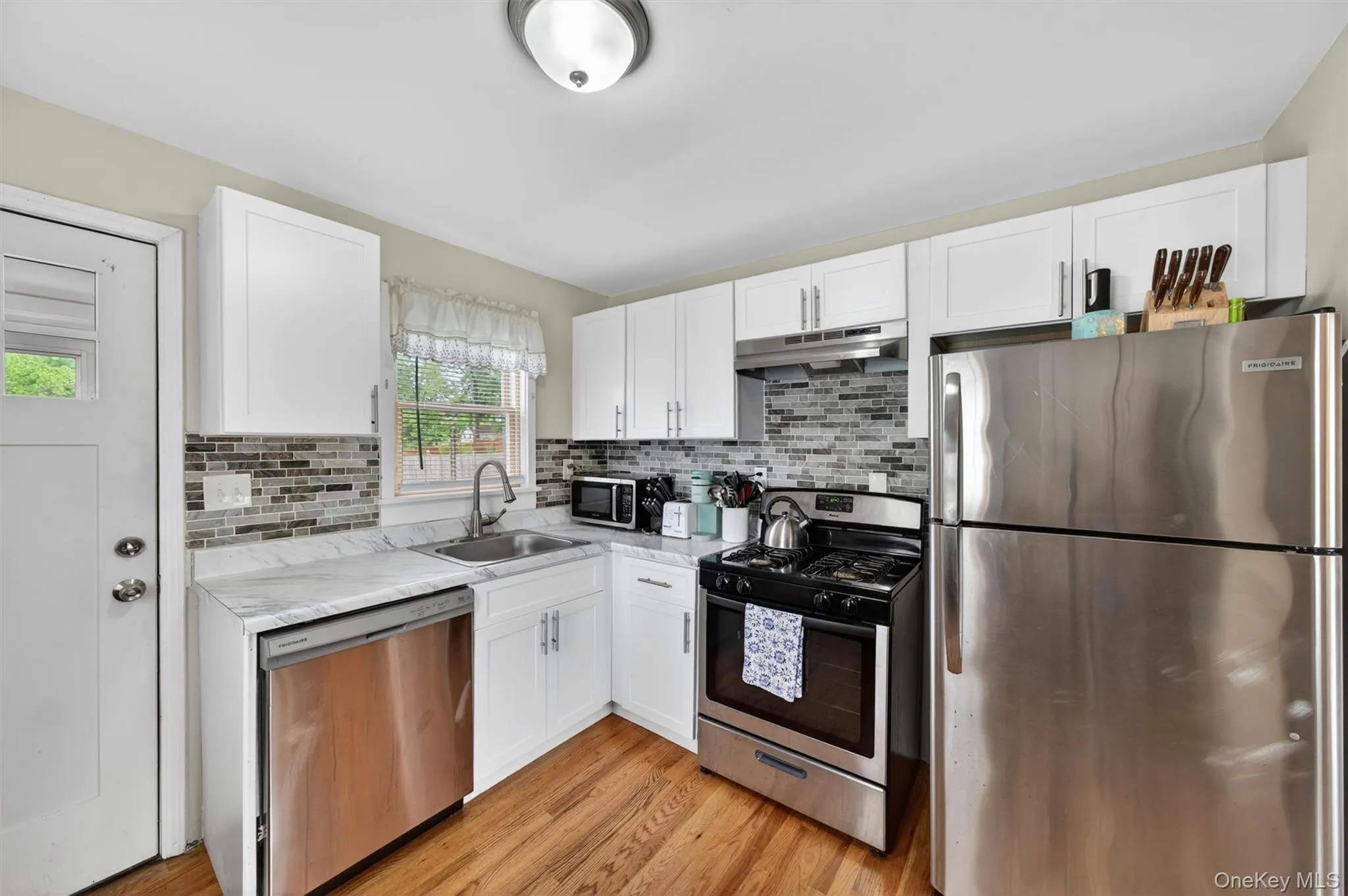 53 Scotchtown Avenue, Goshen, NY, 2 Bedrooms Bedrooms, 4 Rooms Rooms,1 BathroomBathrooms,Residential,For Rent,Scotchtown,0,1007336 53 Scotchtown Avenue, Goshen, NY, 2 Bedrooms Bedrooms, 4 Rooms Rooms,1 BathroomBathrooms,Residential,For Rent,Scotchtown,0,1007336