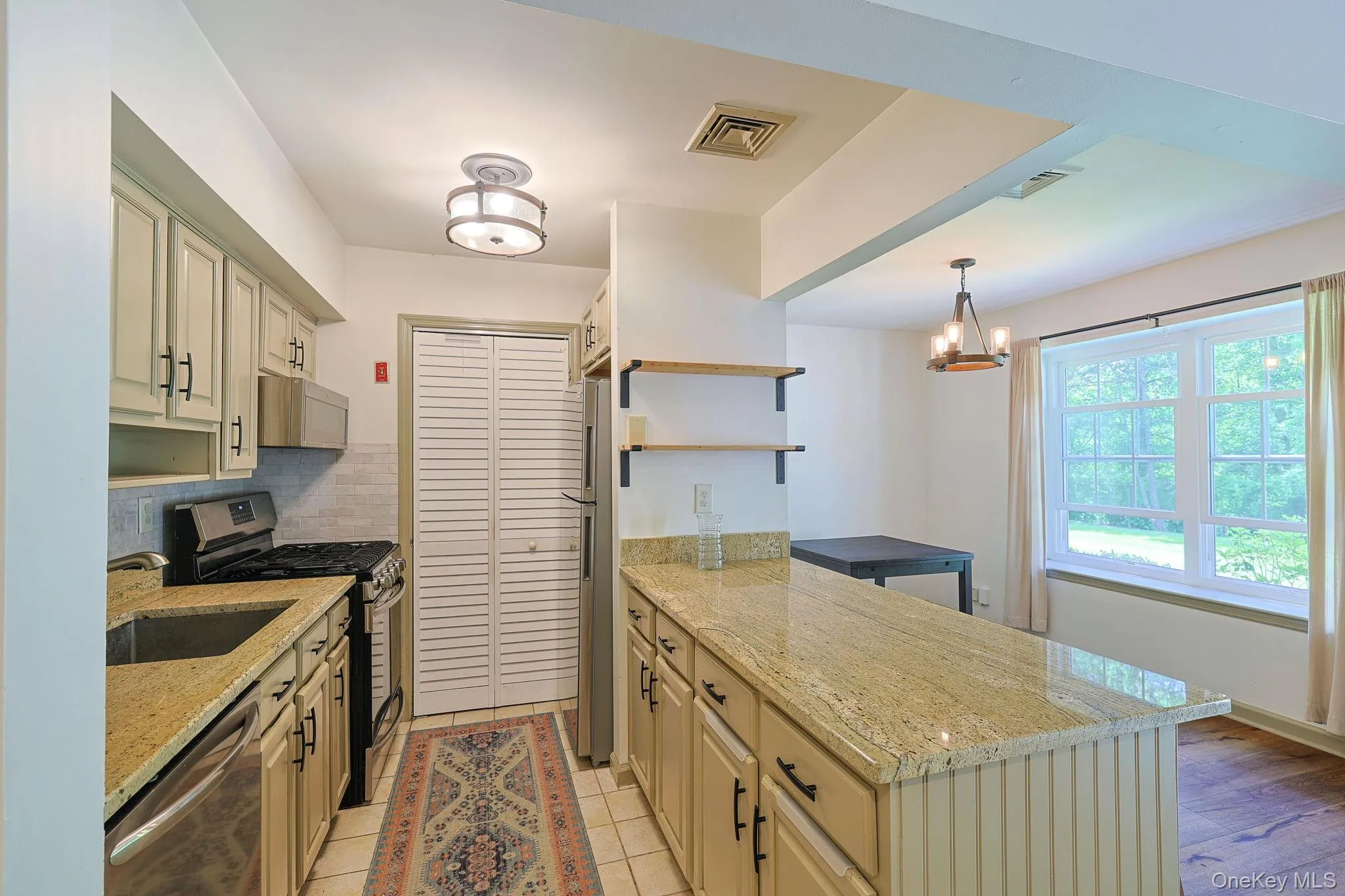 1103 Washington Green, New Windsor, NY, 2 Bedrooms Bedrooms, 5 Rooms Rooms,2 BathroomsBathrooms,Residential,For Rent,Washington,0,1007338 1103 Washington Green, New Windsor, NY, 2 Bedrooms Bedrooms, 5 Rooms Rooms,2 BathroomsBathrooms,Residential,For Rent,Washington,0,1007338
