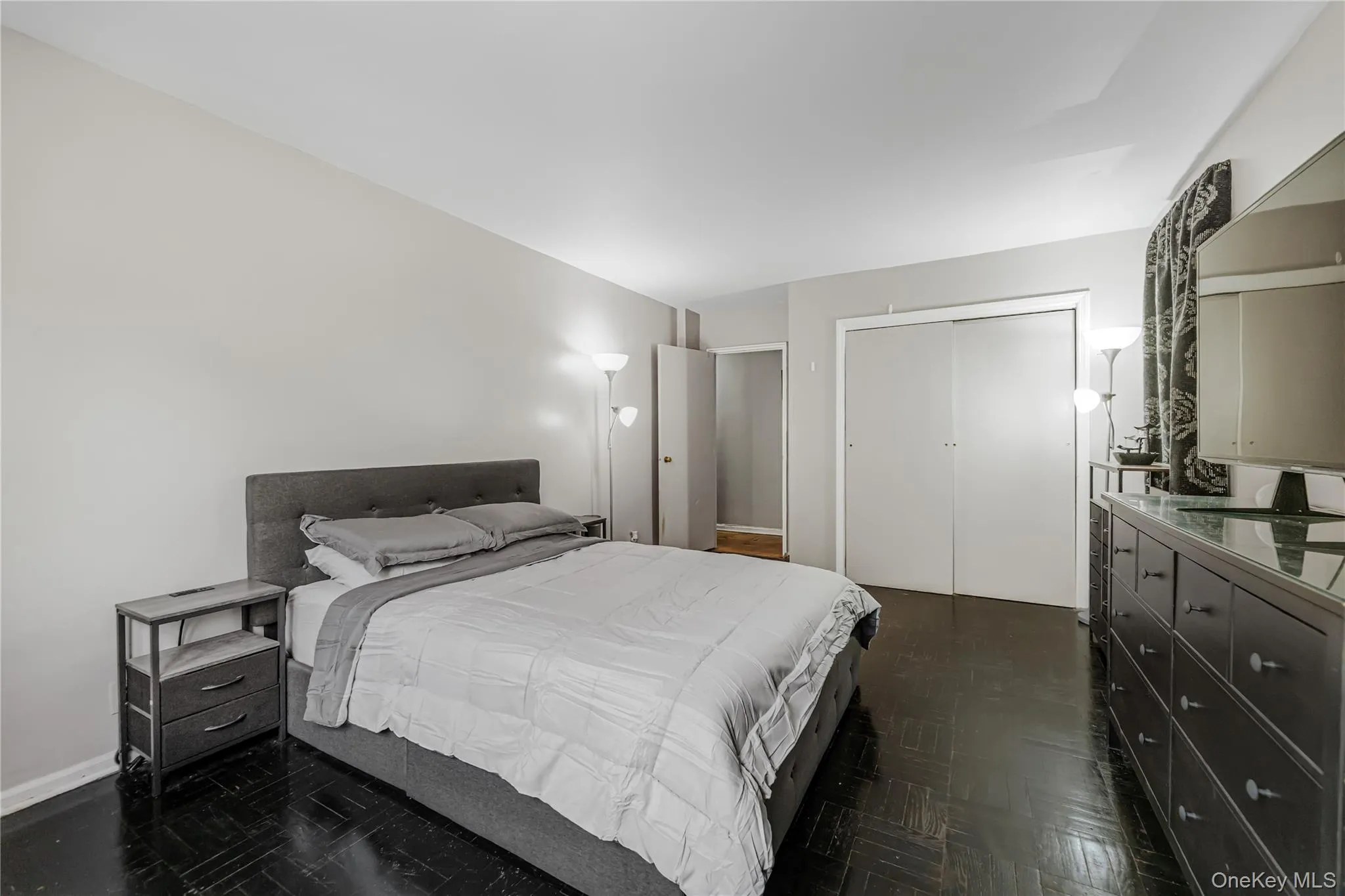 1234 Midland Avenue, Yonkers, NY, 2 Bedrooms Bedrooms, 4 Rooms Rooms,1 BathroomBathrooms,Residential Lease,For Rent,Midland,0,1007339 1234 Midland Avenue, Yonkers, NY, 2 Bedrooms Bedrooms, 4 Rooms Rooms,1 BathroomBathrooms,Residential Lease,For Rent,Midland,0,1007339