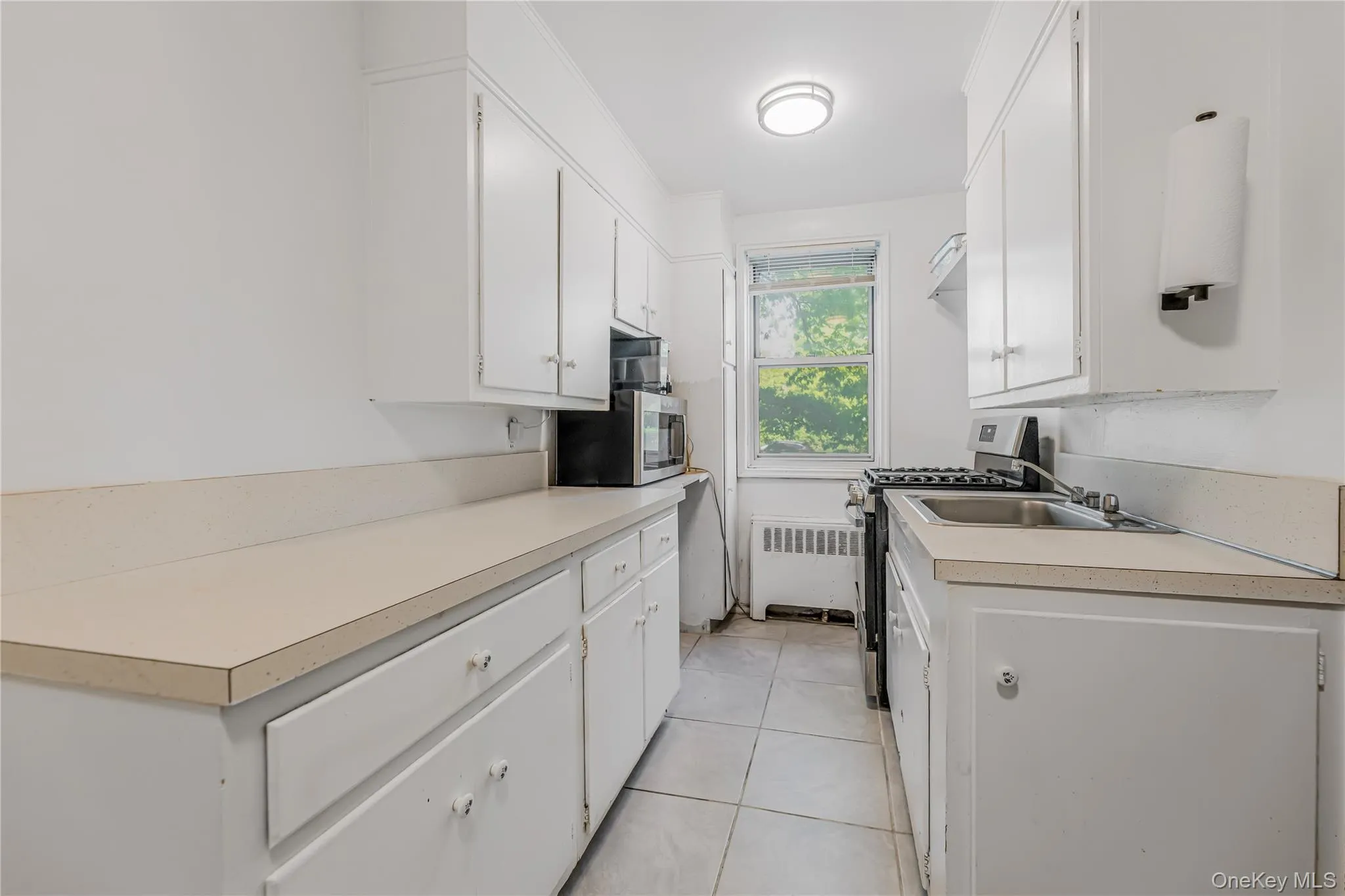 1234 Midland Avenue, Yonkers, NY, 2 Bedrooms Bedrooms, 4 Rooms Rooms,1 BathroomBathrooms,Residential Lease,For Rent,Midland,0,1007339 1234 Midland Avenue, Yonkers, NY, 2 Bedrooms Bedrooms, 4 Rooms Rooms,1 BathroomBathrooms,Residential Lease,For Rent,Midland,0,1007339