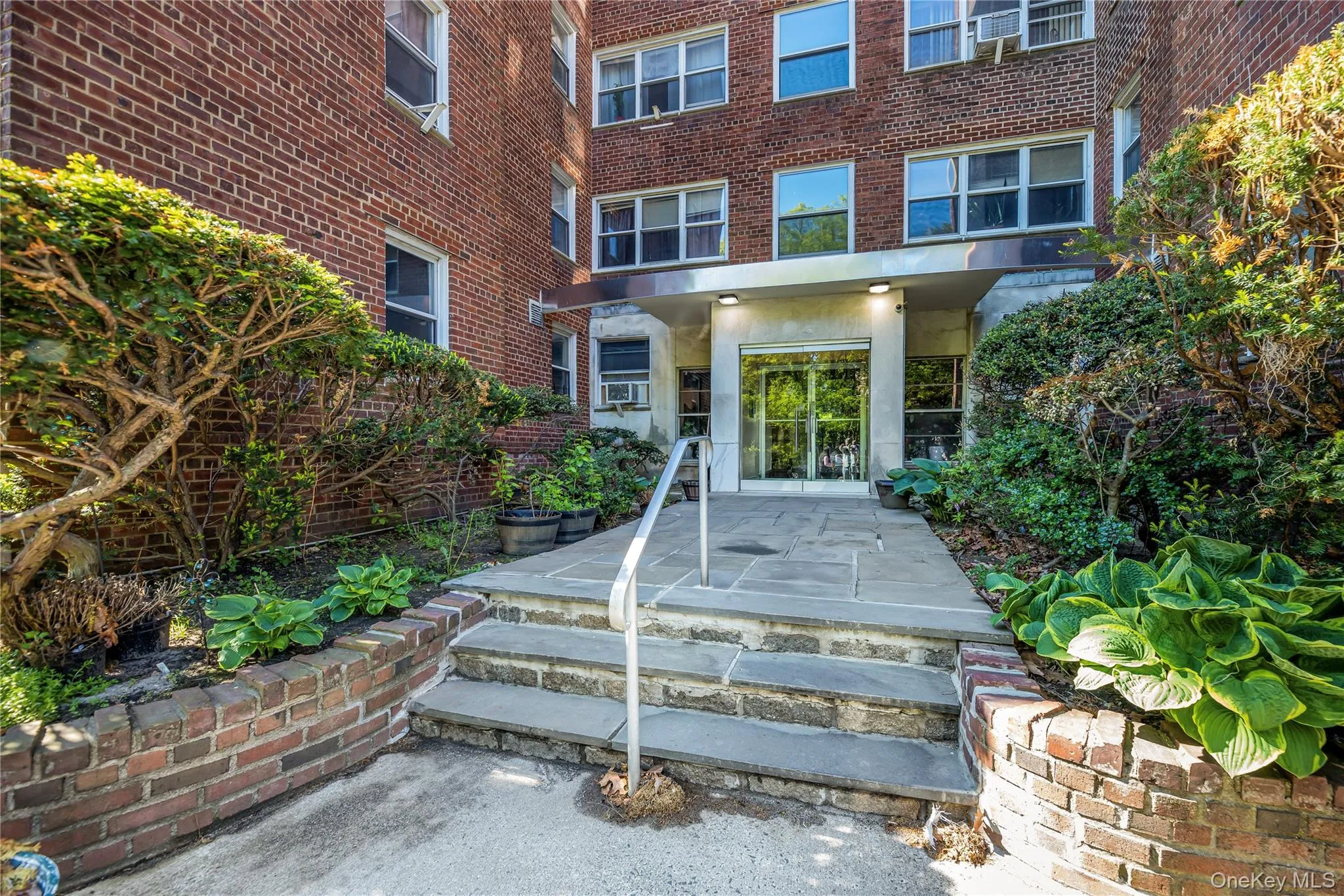 1234 Midland Avenue, Yonkers, NY, 2 Bedrooms Bedrooms, 4 Rooms Rooms,1 BathroomBathrooms,Residential Lease,For Rent,Midland,0,1007339 1234 Midland Avenue, Yonkers, NY, 2 Bedrooms Bedrooms, 4 Rooms Rooms,1 BathroomBathrooms,Residential Lease,For Rent,Midland,0,1007339