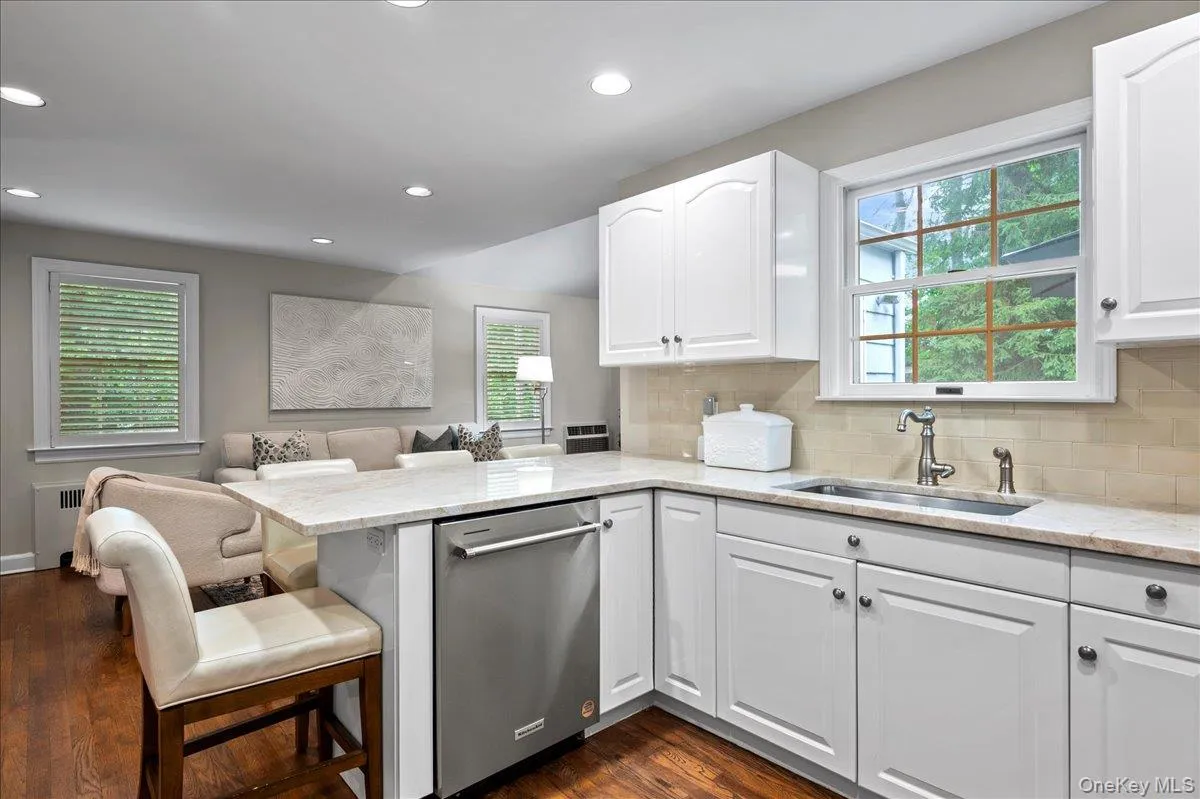 Kitchen with stainless and quartz Kitchen with stainless and quartz