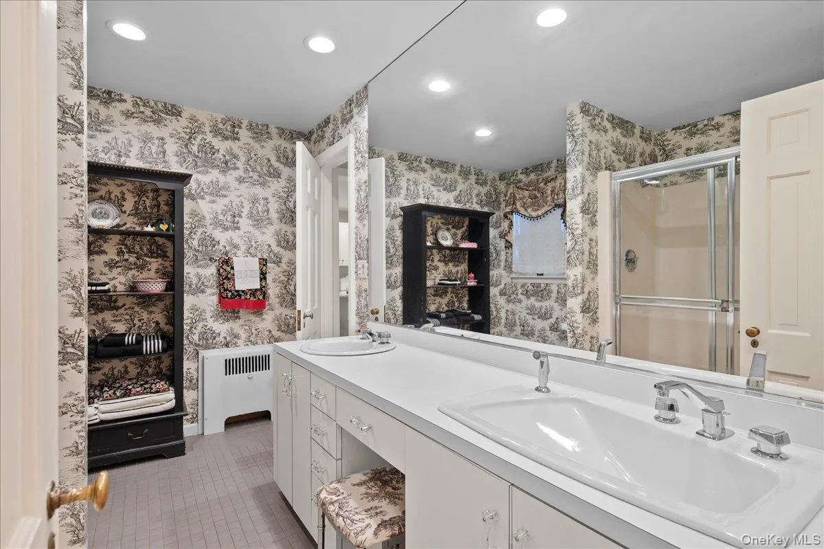 Double sinks Double sinks