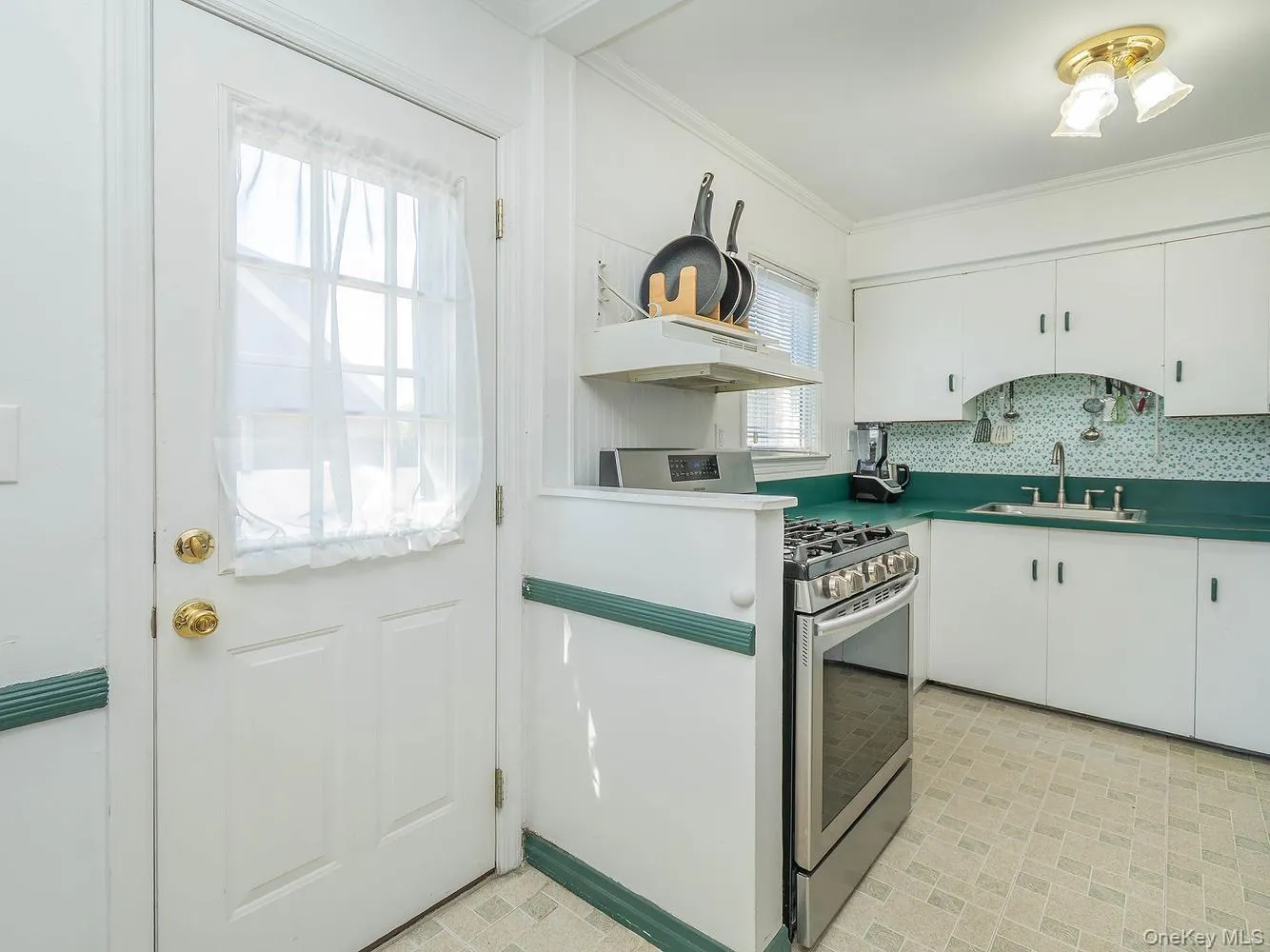 23 Phillips Road, Glen Cove, NY, 3 Bedrooms Bedrooms, 7 Rooms Rooms,2 BathroomsBathrooms,Residential,For Rent,Phillips,0,1007342 23 Phillips Road, Glen Cove, NY, 3 Bedrooms Bedrooms, 7 Rooms Rooms,2 BathroomsBathrooms,Residential,For Rent,Phillips,0,1007342