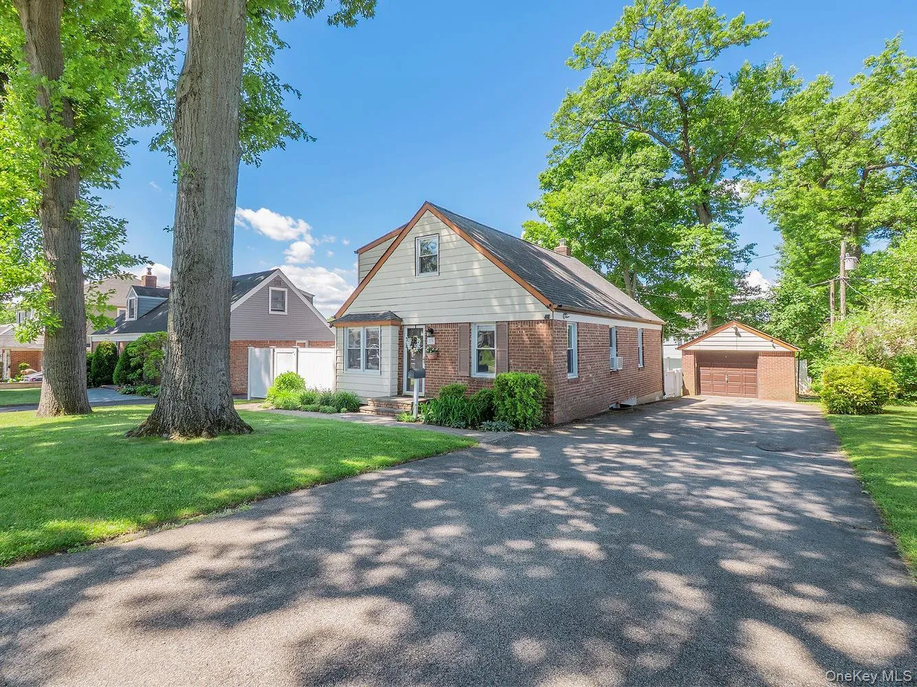 23 Phillips Road, Glen Cove, NY, 3 Bedrooms Bedrooms, 7 Rooms Rooms,2 BathroomsBathrooms,Residential,For Rent,Phillips,0,1007342 23 Phillips Road, Glen Cove, NY, 3 Bedrooms Bedrooms, 7 Rooms Rooms,2 BathroomsBathrooms,Residential,For Rent,Phillips,0,1007342