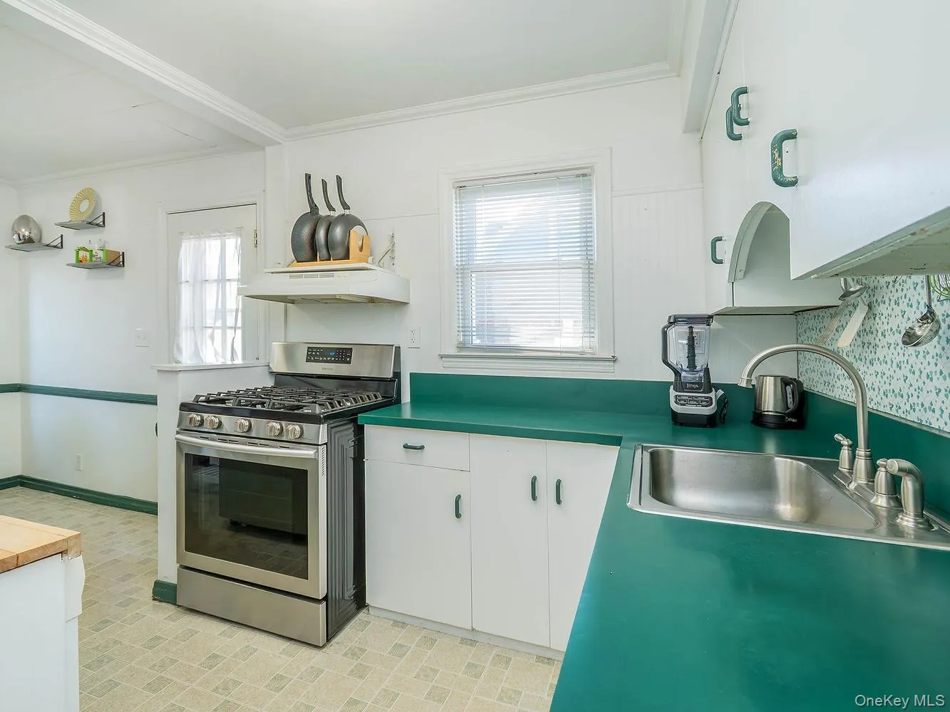 23 Phillips Road, Glen Cove, NY, 3 Bedrooms Bedrooms, 7 Rooms Rooms,2 BathroomsBathrooms,Residential,For Rent,Phillips,0,1007342 23 Phillips Road, Glen Cove, NY, 3 Bedrooms Bedrooms, 7 Rooms Rooms,2 BathroomsBathrooms,Residential,For Rent,Phillips,0,1007342