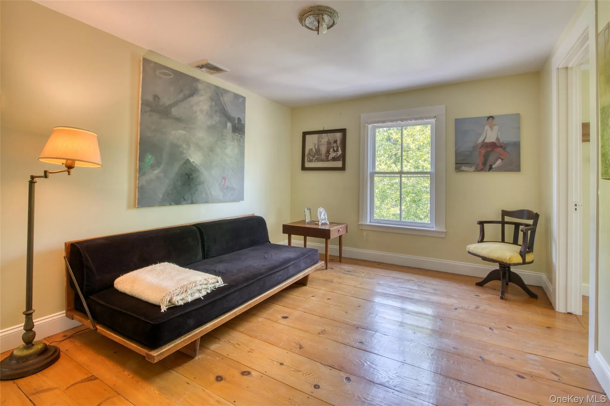 733 Herricks Lane, Riverhead, NY, 3 Bedrooms Bedrooms, 7 Rooms Rooms,4 BathroomsBathrooms,Residential Lease,For Rent,Herricks,0,1007343 733 Herricks Lane, Riverhead, NY, 3 Bedrooms Bedrooms, 7 Rooms Rooms,4 BathroomsBathrooms,Residential Lease,For Rent,Herricks,0,1007343