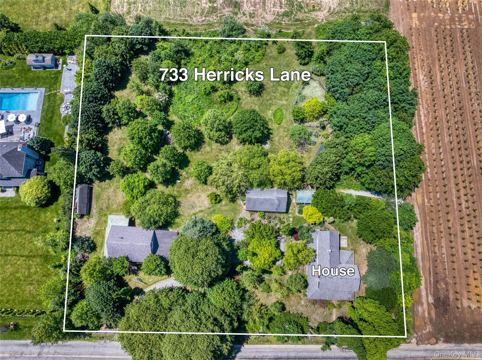 733 Herricks Lane, Riverhead, NY, 3 Bedrooms Bedrooms, 7 Rooms Rooms,4 BathroomsBathrooms,Residential Lease,For Rent,Herricks,0,1007343 733 Herricks Lane, Riverhead, NY, 3 Bedrooms Bedrooms, 7 Rooms Rooms,4 BathroomsBathrooms,Residential Lease,For Rent,Herricks,0,1007343