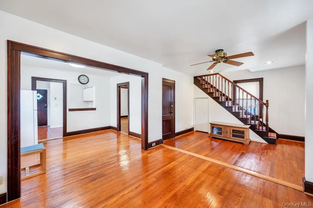 8343 261st Street, New York, NY, 5 Bedrooms Bedrooms, 11 Rooms Rooms,2 BathroomsBathrooms,Residential,For Rent,261st,0,1007347 8343 261st Street, New York, NY, 5 Bedrooms Bedrooms, 11 Rooms Rooms,2 BathroomsBathrooms,Residential,For Rent,261st,0,1007347