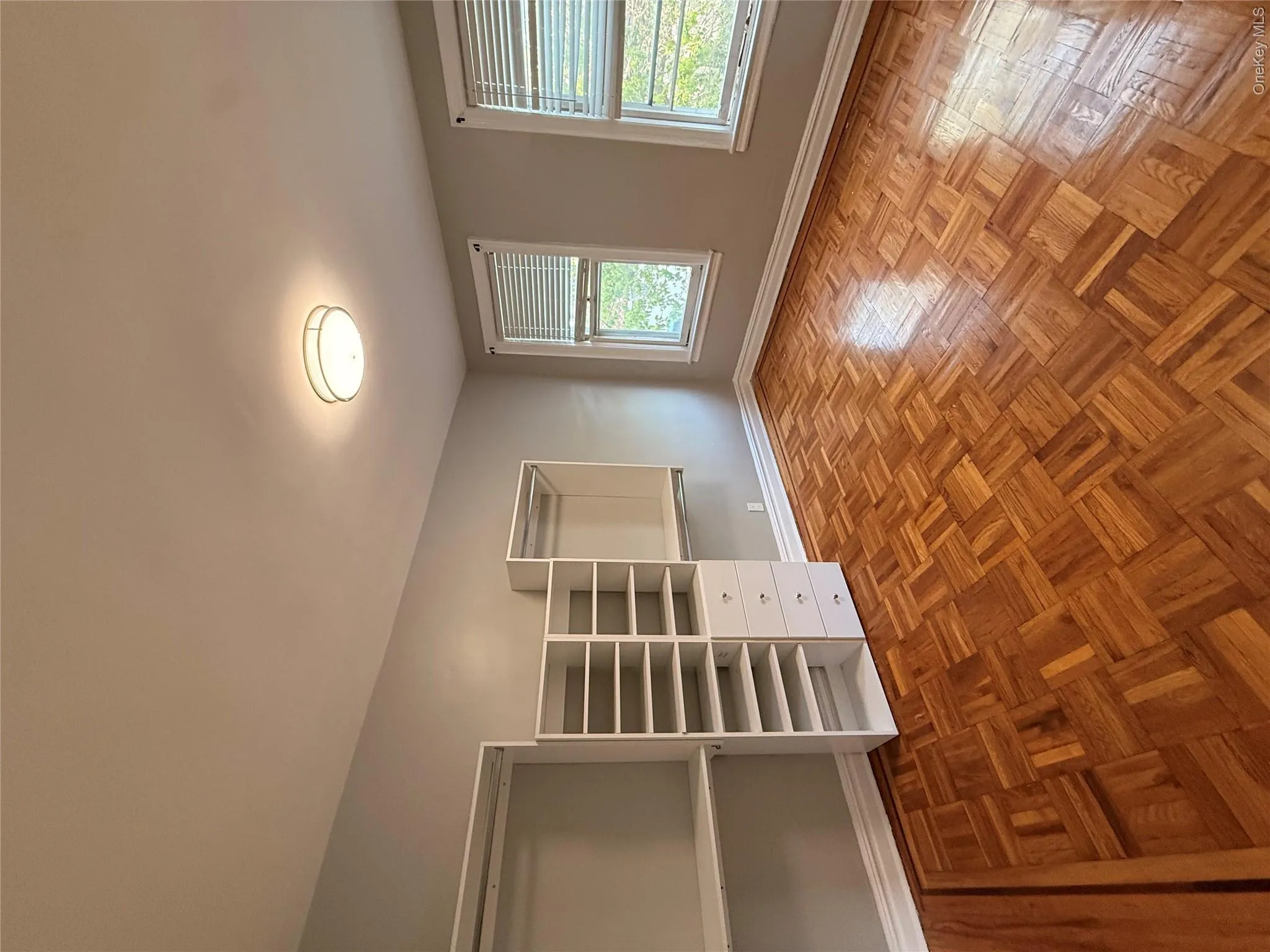 1958 Lurting Avenue, New York, NY, 3 Bedrooms Bedrooms, 8 Rooms Rooms,2 BathroomsBathrooms,Residential Lease,For Rent,Lurting,0,1007348 1958 Lurting Avenue, New York, NY, 3 Bedrooms Bedrooms, 8 Rooms Rooms,2 BathroomsBathrooms,Residential Lease,For Rent,Lurting,0,1007348