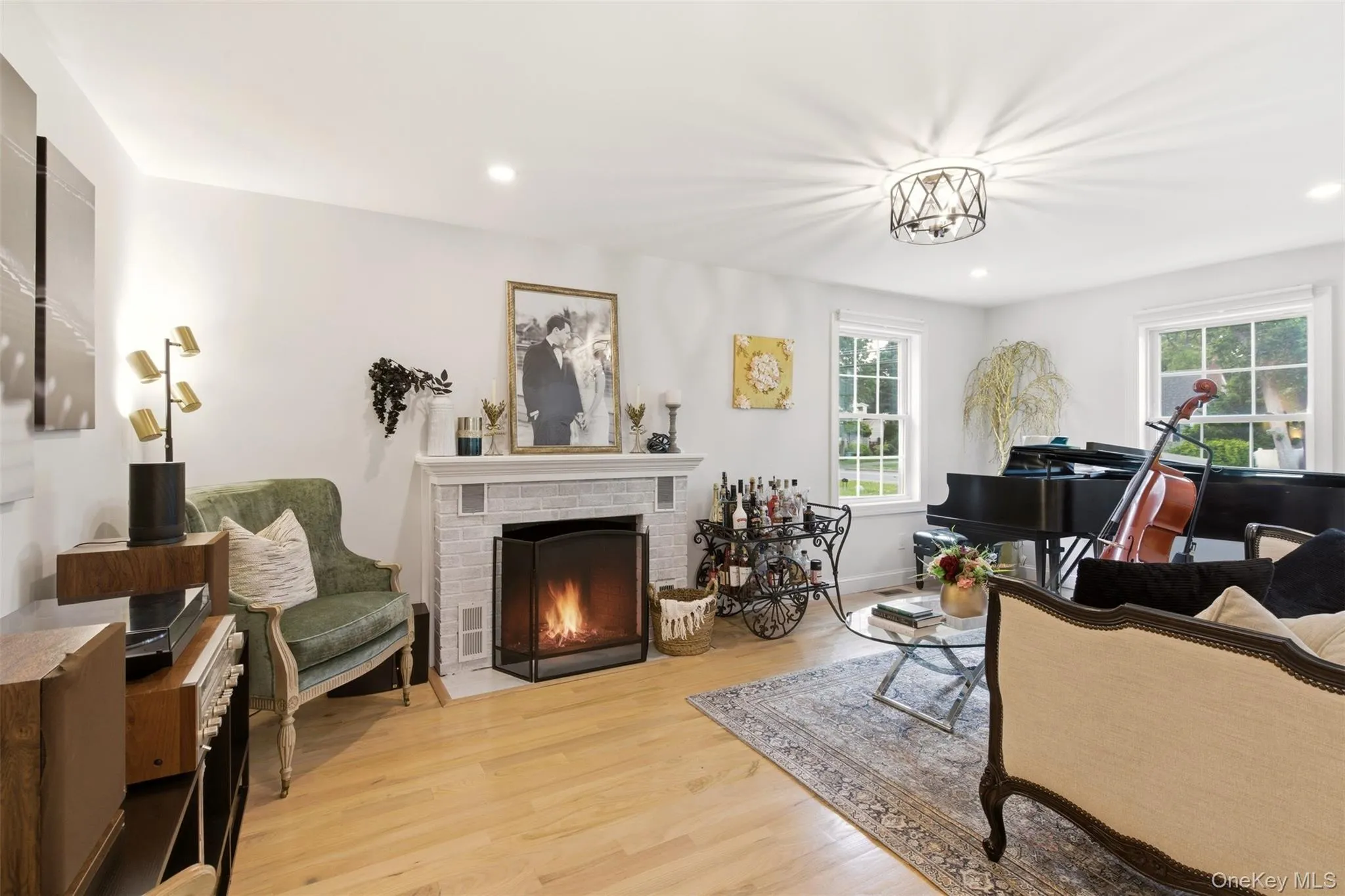 238 Woodlawn Avenue, Smithtown, NY, 5 Bedrooms Bedrooms, 8 Rooms Rooms,2 BathroomsBathrooms,Residential,For Rent,Woodlawn,0,1007352 238 Woodlawn Avenue, Smithtown, NY, 5 Bedrooms Bedrooms, 8 Rooms Rooms,2 BathroomsBathrooms,Residential,For Rent,Woodlawn,0,1007352
