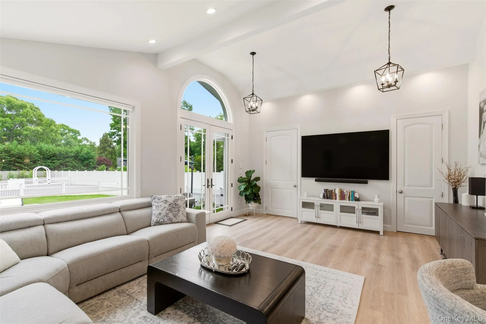 238 Woodlawn Avenue, Smithtown, NY, 5 Bedrooms Bedrooms, 8 Rooms Rooms,2 BathroomsBathrooms,Residential,For Rent,Woodlawn,0,1007352 238 Woodlawn Avenue, Smithtown, NY, 5 Bedrooms Bedrooms, 8 Rooms Rooms,2 BathroomsBathrooms,Residential,For Rent,Woodlawn,0,1007352