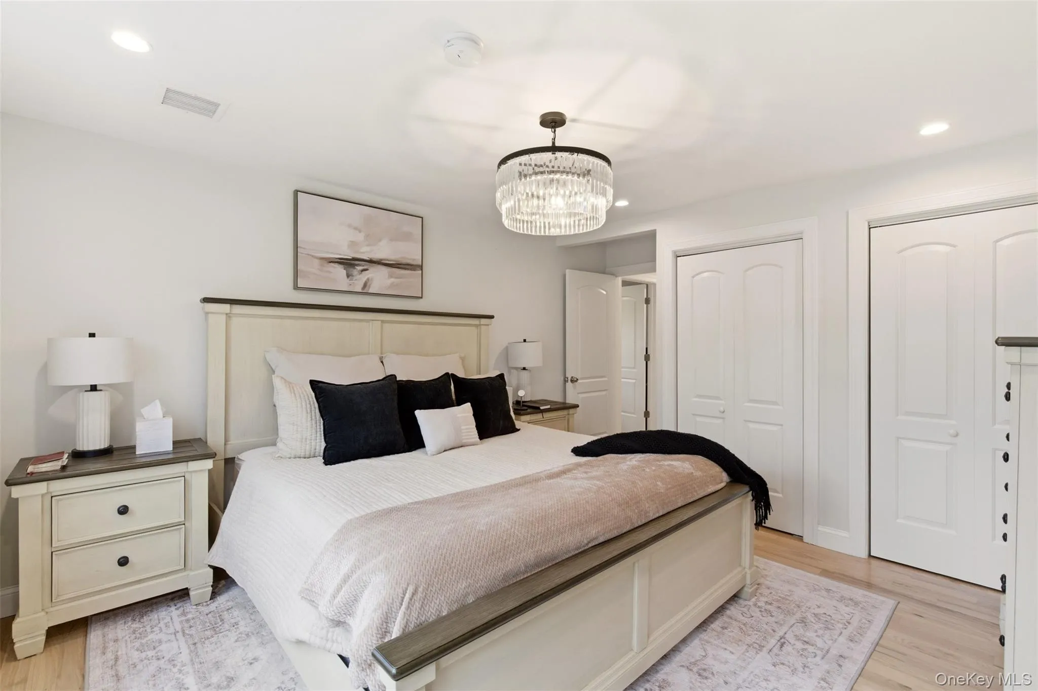 238 Woodlawn Avenue, Smithtown, NY, 5 Bedrooms Bedrooms, 8 Rooms Rooms,2 BathroomsBathrooms,Residential,For Rent,Woodlawn,0,1007352 238 Woodlawn Avenue, Smithtown, NY, 5 Bedrooms Bedrooms, 8 Rooms Rooms,2 BathroomsBathrooms,Residential,For Rent,Woodlawn,0,1007352