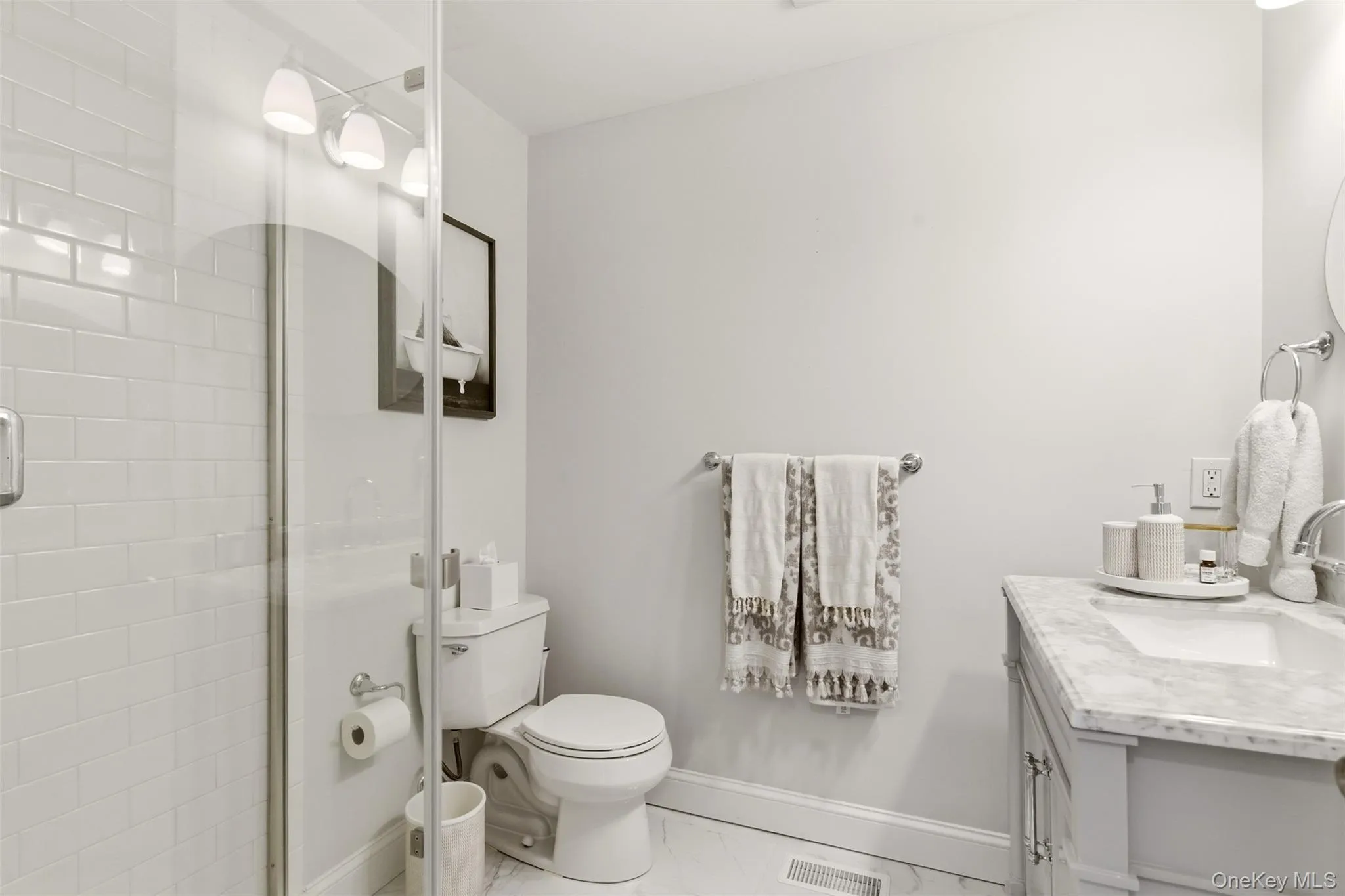 238 Woodlawn Avenue, Smithtown, NY, 5 Bedrooms Bedrooms, 8 Rooms Rooms,2 BathroomsBathrooms,Residential,For Rent,Woodlawn,0,1007352 238 Woodlawn Avenue, Smithtown, NY, 5 Bedrooms Bedrooms, 8 Rooms Rooms,2 BathroomsBathrooms,Residential,For Rent,Woodlawn,0,1007352