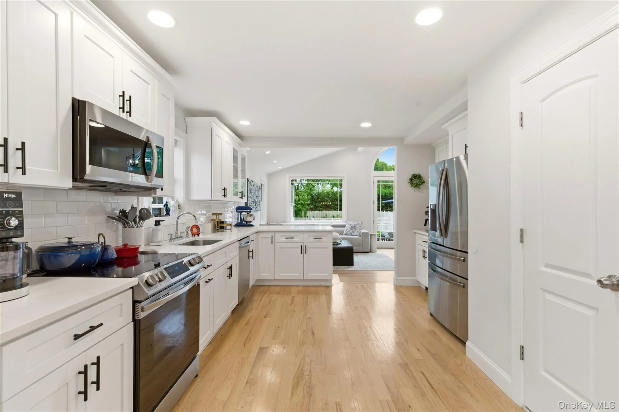 238 Woodlawn Avenue, Smithtown, NY, 5 Bedrooms Bedrooms, 8 Rooms Rooms,2 BathroomsBathrooms,Residential,For Rent,Woodlawn,0,1007352 238 Woodlawn Avenue, Smithtown, NY, 5 Bedrooms Bedrooms, 8 Rooms Rooms,2 BathroomsBathrooms,Residential,For Rent,Woodlawn,0,1007352