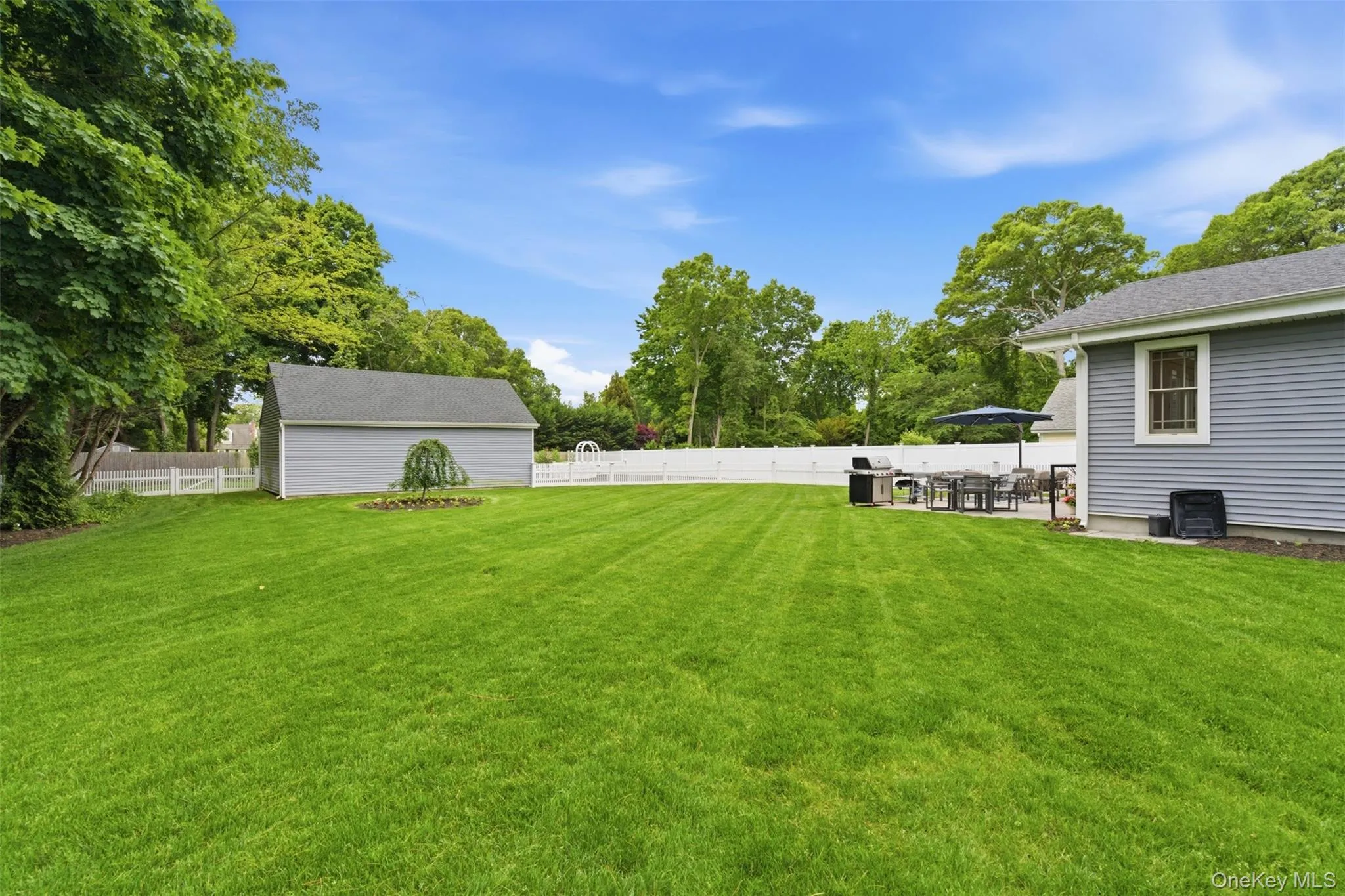 238 Woodlawn Avenue, Smithtown, NY, 5 Bedrooms Bedrooms, 8 Rooms Rooms,2 BathroomsBathrooms,Residential,For Rent,Woodlawn,0,1007352 238 Woodlawn Avenue, Smithtown, NY, 5 Bedrooms Bedrooms, 8 Rooms Rooms,2 BathroomsBathrooms,Residential,For Rent,Woodlawn,0,1007352
