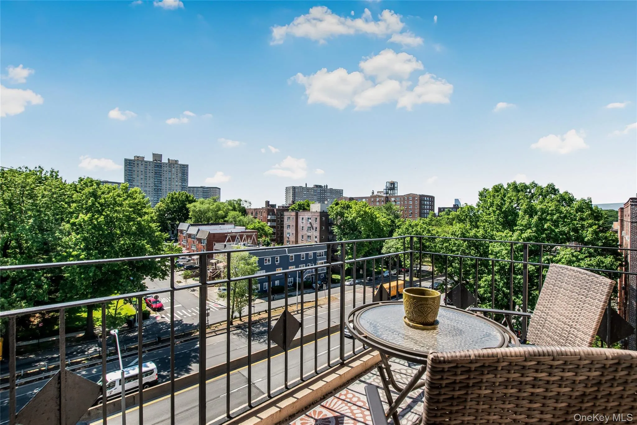 2711 Henry Hudson Parkway, New York, NY, 3 Bedrooms Bedrooms, 5 Rooms Rooms,2 BathroomsBathrooms,Residential,For Rent,Henry Hudson,0,1007354 2711 Henry Hudson Parkway, New York, NY, 3 Bedrooms Bedrooms, 5 Rooms Rooms,2 BathroomsBathrooms,Residential,For Rent,Henry Hudson,0,1007354