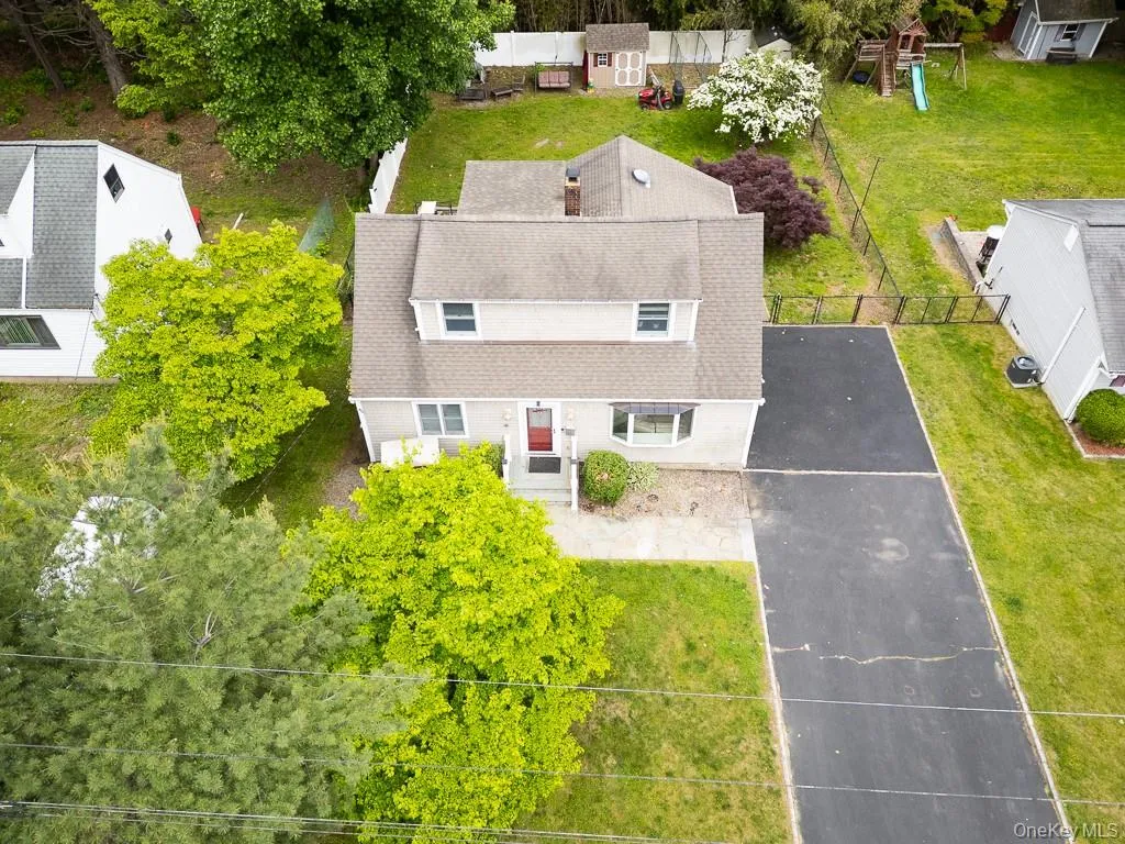 22 Oakbrook Road, Ossining, NY, 4 Bedrooms Bedrooms, 10 Rooms Rooms,3 BathroomsBathrooms,Residential,For Rent,Oakbrook,0,1007357 22 Oakbrook Road, Ossining, NY, 4 Bedrooms Bedrooms, 10 Rooms Rooms,3 BathroomsBathrooms,Residential,For Rent,Oakbrook,0,1007357