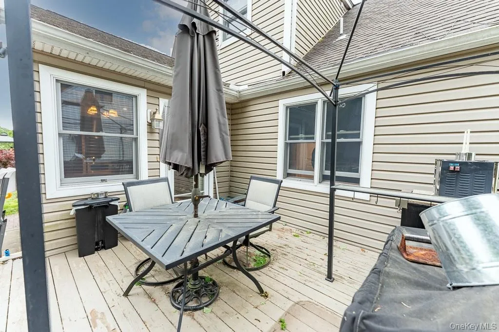 22 Oakbrook Road, Ossining, NY, 4 Bedrooms Bedrooms, 10 Rooms Rooms,3 BathroomsBathrooms,Residential,For Rent,Oakbrook,0,1007357 22 Oakbrook Road, Ossining, NY, 4 Bedrooms Bedrooms, 10 Rooms Rooms,3 BathroomsBathrooms,Residential,For Rent,Oakbrook,0,1007357