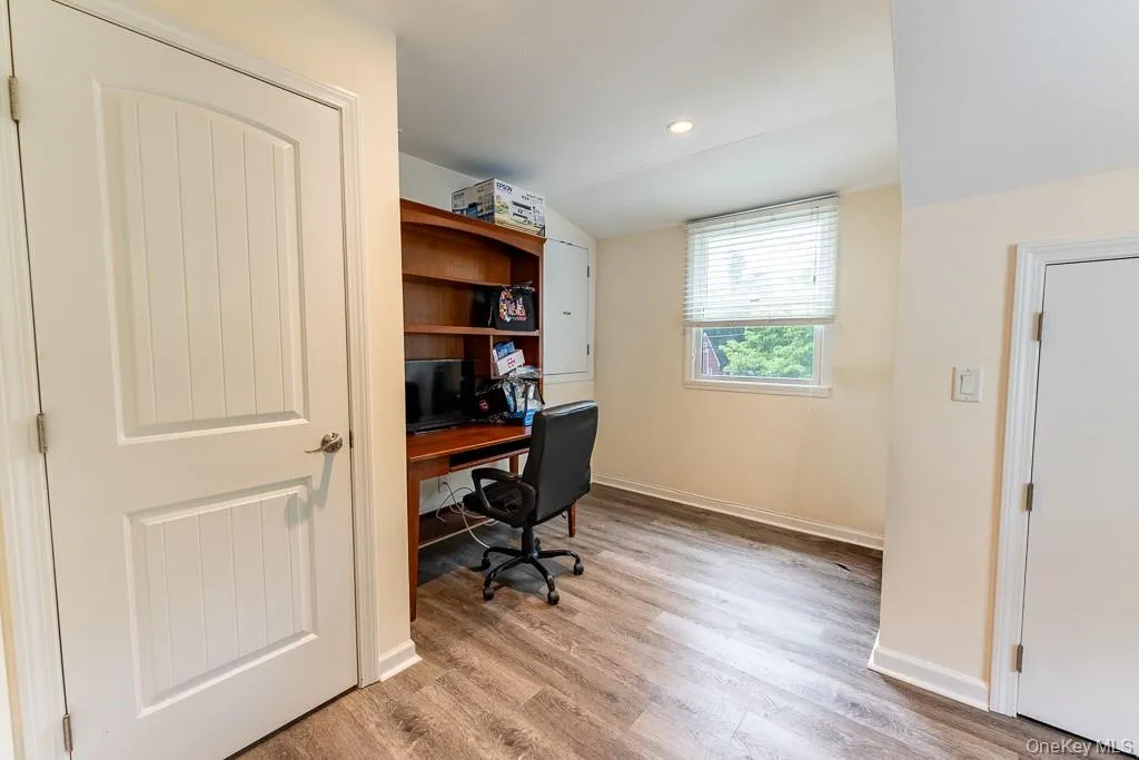 22 Oakbrook Road, Ossining, NY, 4 Bedrooms Bedrooms, 10 Rooms Rooms,3 BathroomsBathrooms,Residential,For Rent,Oakbrook,0,1007357 22 Oakbrook Road, Ossining, NY, 4 Bedrooms Bedrooms, 10 Rooms Rooms,3 BathroomsBathrooms,Residential,For Rent,Oakbrook,0,1007357