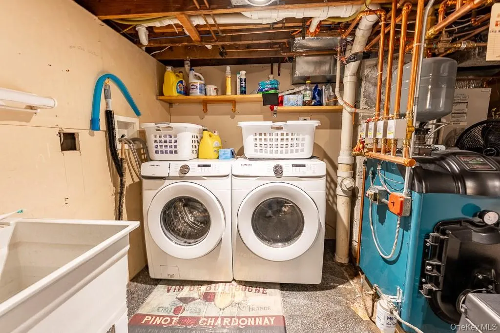 22 Oakbrook Road, Ossining, NY, 4 Bedrooms Bedrooms, 10 Rooms Rooms,3 BathroomsBathrooms,Residential,For Rent,Oakbrook,0,1007357 22 Oakbrook Road, Ossining, NY, 4 Bedrooms Bedrooms, 10 Rooms Rooms,3 BathroomsBathrooms,Residential,For Rent,Oakbrook,0,1007357