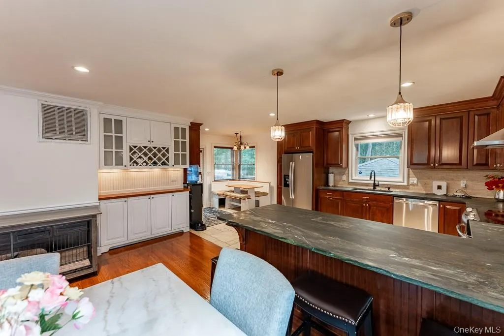 22 Oakbrook Road, Ossining, NY, 4 Bedrooms Bedrooms, 10 Rooms Rooms,3 BathroomsBathrooms,Residential,For Rent,Oakbrook,0,1007357 22 Oakbrook Road, Ossining, NY, 4 Bedrooms Bedrooms, 10 Rooms Rooms,3 BathroomsBathrooms,Residential,For Rent,Oakbrook,0,1007357