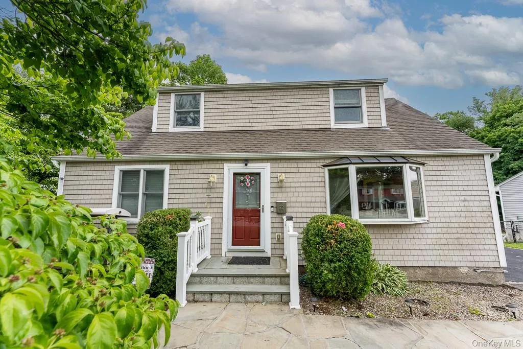 22 Oakbrook Road, Ossining, NY, 4 Bedrooms Bedrooms, 10 Rooms Rooms,3 BathroomsBathrooms,Residential,For Rent,Oakbrook,0,1007357 22 Oakbrook Road, Ossining, NY, 4 Bedrooms Bedrooms, 10 Rooms Rooms,3 BathroomsBathrooms,Residential,For Rent,Oakbrook,0,1007357