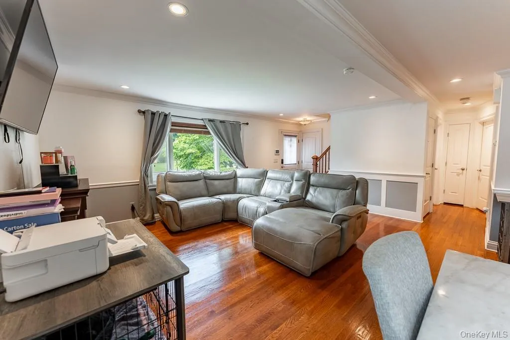 22 Oakbrook Road, Ossining, NY, 4 Bedrooms Bedrooms, 10 Rooms Rooms,3 BathroomsBathrooms,Residential,For Rent,Oakbrook,0,1007357 22 Oakbrook Road, Ossining, NY, 4 Bedrooms Bedrooms, 10 Rooms Rooms,3 BathroomsBathrooms,Residential,For Rent,Oakbrook,0,1007357