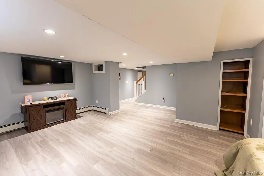 22 Oakbrook Road, Ossining, NY, 4 Bedrooms Bedrooms, 10 Rooms Rooms,3 BathroomsBathrooms,Residential,For Rent,Oakbrook,0,1007357 22 Oakbrook Road, Ossining, NY, 4 Bedrooms Bedrooms, 10 Rooms Rooms,3 BathroomsBathrooms,Residential,For Rent,Oakbrook,0,1007357