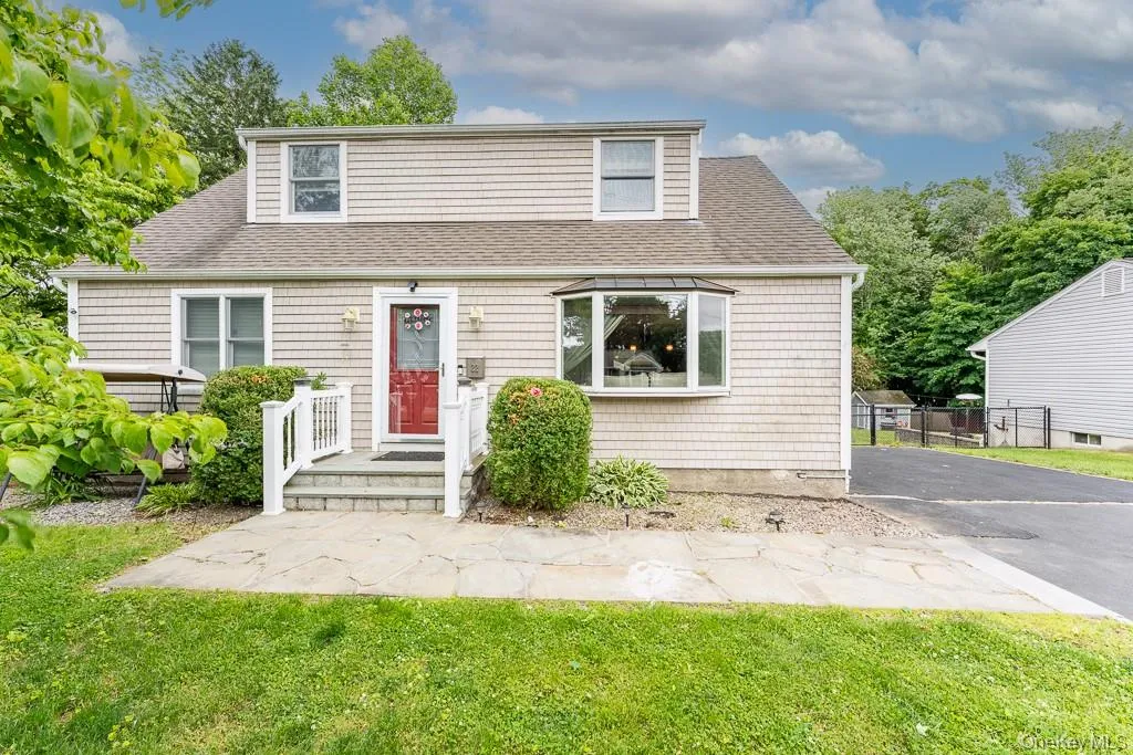 22 Oakbrook Road, Ossining, NY, 4 Bedrooms Bedrooms, 10 Rooms Rooms,3 BathroomsBathrooms,Residential,For Rent,Oakbrook,0,1007357 22 Oakbrook Road, Ossining, NY, 4 Bedrooms Bedrooms, 10 Rooms Rooms,3 BathroomsBathrooms,Residential,For Rent,Oakbrook,0,1007357