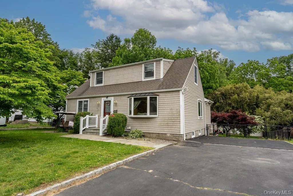 22 Oakbrook Road, Ossining, NY, 4 Bedrooms Bedrooms, 10 Rooms Rooms,3 BathroomsBathrooms,Residential,For Rent,Oakbrook,0,1007357 22 Oakbrook Road, Ossining, NY, 4 Bedrooms Bedrooms, 10 Rooms Rooms,3 BathroomsBathrooms,Residential,For Rent,Oakbrook,0,1007357