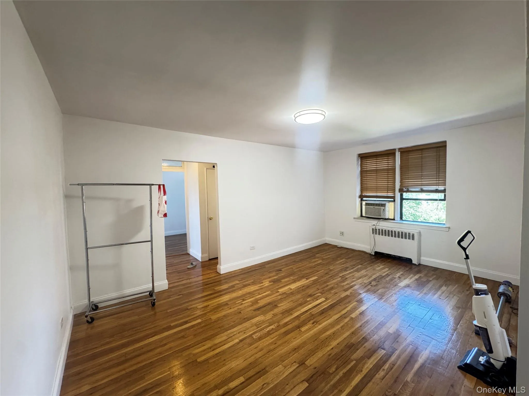 144-46 38th Avenue, New York, NY, 2 Bedrooms Bedrooms, 4 Rooms Rooms,1 BathroomBathrooms,Residential,For Rent,38th,0,1007358 144-46 38th Avenue, New York, NY, 2 Bedrooms Bedrooms, 4 Rooms Rooms,1 BathroomBathrooms,Residential,For Rent,38th,0,1007358