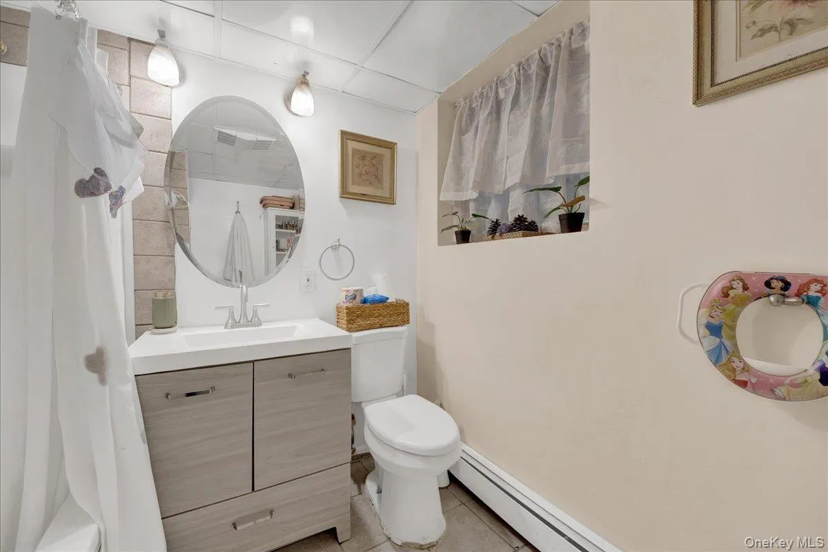 5 Rowell Lane, Wappinger, NY, 4 Bedrooms Bedrooms, 9 Rooms Rooms,2 BathroomsBathrooms,Residential,For Rent,Rowell,0,1007359 5 Rowell Lane, Wappinger, NY, 4 Bedrooms Bedrooms, 9 Rooms Rooms,2 BathroomsBathrooms,Residential,For Rent,Rowell,0,1007359