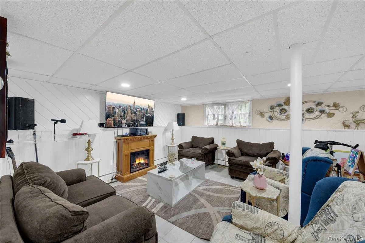 5 Rowell Lane, Wappinger, NY, 4 Bedrooms Bedrooms, 9 Rooms Rooms,2 BathroomsBathrooms,Residential,For Rent,Rowell,0,1007359 5 Rowell Lane, Wappinger, NY, 4 Bedrooms Bedrooms, 9 Rooms Rooms,2 BathroomsBathrooms,Residential,For Rent,Rowell,0,1007359