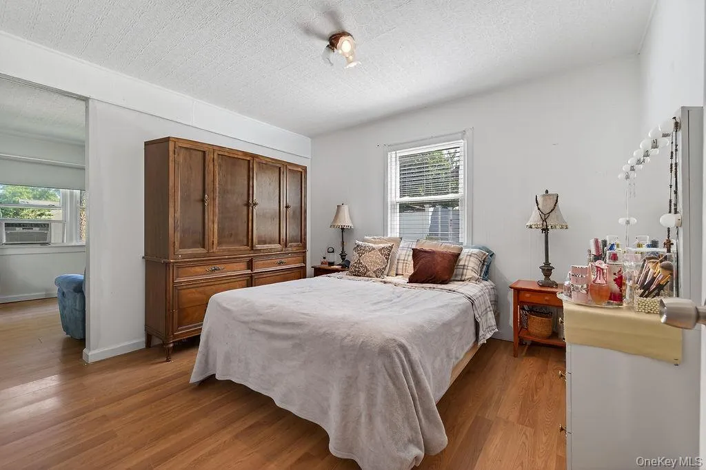 27 Tomahawk Drive, Greenburgh, NY, 3 Bedrooms Bedrooms, 8 Rooms Rooms,2 BathroomsBathrooms,Residential,For Rent,Tomahawk,0,1007360 27 Tomahawk Drive, Greenburgh, NY, 3 Bedrooms Bedrooms, 8 Rooms Rooms,2 BathroomsBathrooms,Residential,For Rent,Tomahawk,0,1007360