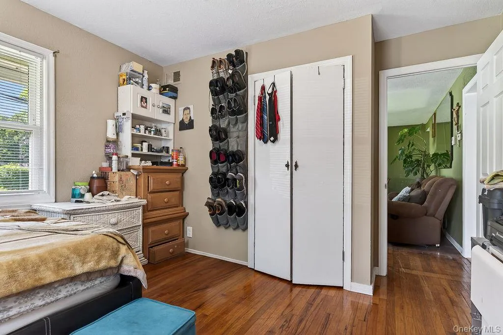 27 Tomahawk Drive, Greenburgh, NY, 3 Bedrooms Bedrooms, 8 Rooms Rooms,2 BathroomsBathrooms,Residential,For Rent,Tomahawk,0,1007360 27 Tomahawk Drive, Greenburgh, NY, 3 Bedrooms Bedrooms, 8 Rooms Rooms,2 BathroomsBathrooms,Residential,For Rent,Tomahawk,0,1007360