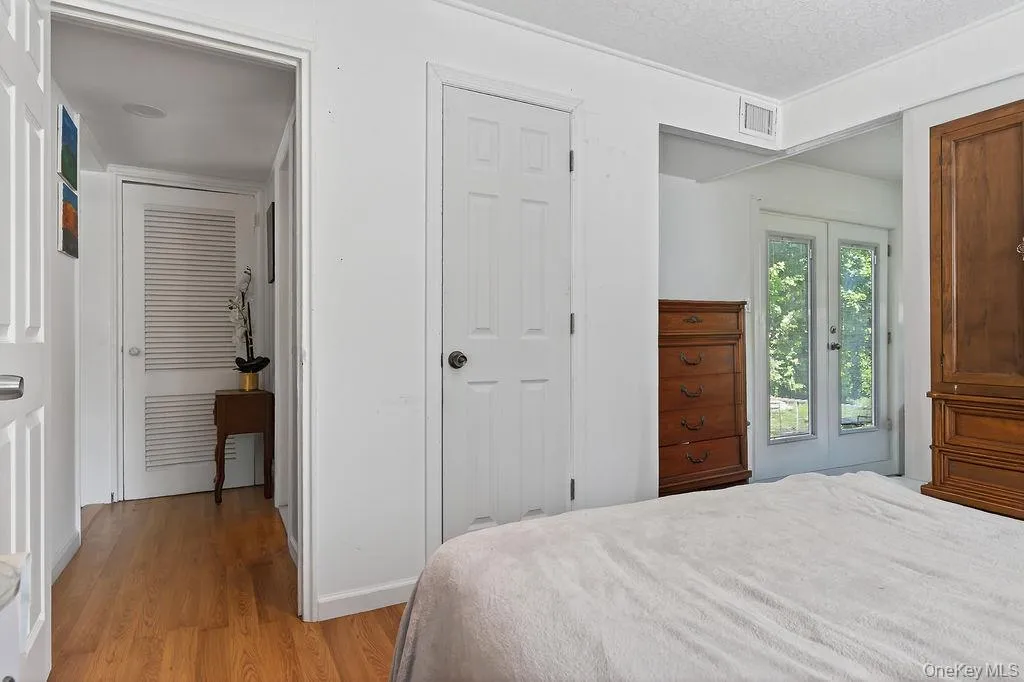27 Tomahawk Drive, Greenburgh, NY, 3 Bedrooms Bedrooms, 8 Rooms Rooms,2 BathroomsBathrooms,Residential,For Rent,Tomahawk,0,1007360 27 Tomahawk Drive, Greenburgh, NY, 3 Bedrooms Bedrooms, 8 Rooms Rooms,2 BathroomsBathrooms,Residential,For Rent,Tomahawk,0,1007360