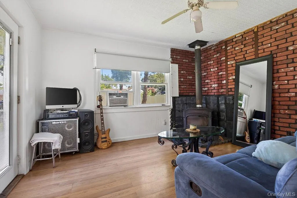 27 Tomahawk Drive, Greenburgh, NY, 3 Bedrooms Bedrooms, 8 Rooms Rooms,2 BathroomsBathrooms,Residential,For Rent,Tomahawk,0,1007360 27 Tomahawk Drive, Greenburgh, NY, 3 Bedrooms Bedrooms, 8 Rooms Rooms,2 BathroomsBathrooms,Residential,For Rent,Tomahawk,0,1007360