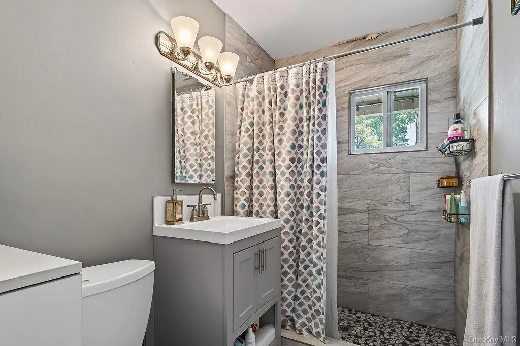 27 Tomahawk Drive, Greenburgh, NY, 3 Bedrooms Bedrooms, 8 Rooms Rooms,2 BathroomsBathrooms,Residential,For Rent,Tomahawk,0,1007360 27 Tomahawk Drive, Greenburgh, NY, 3 Bedrooms Bedrooms, 8 Rooms Rooms,2 BathroomsBathrooms,Residential,For Rent,Tomahawk,0,1007360
