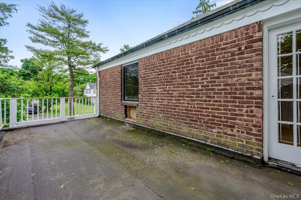 8 Parkside Drive, North Hempstead, NY, 3 Bedrooms Bedrooms, 7 Rooms Rooms,2 BathroomsBathrooms,Residential,For Rent,Parkside,0,1007362 8 Parkside Drive, North Hempstead, NY, 3 Bedrooms Bedrooms, 7 Rooms Rooms,2 BathroomsBathrooms,Residential,For Rent,Parkside,0,1007362