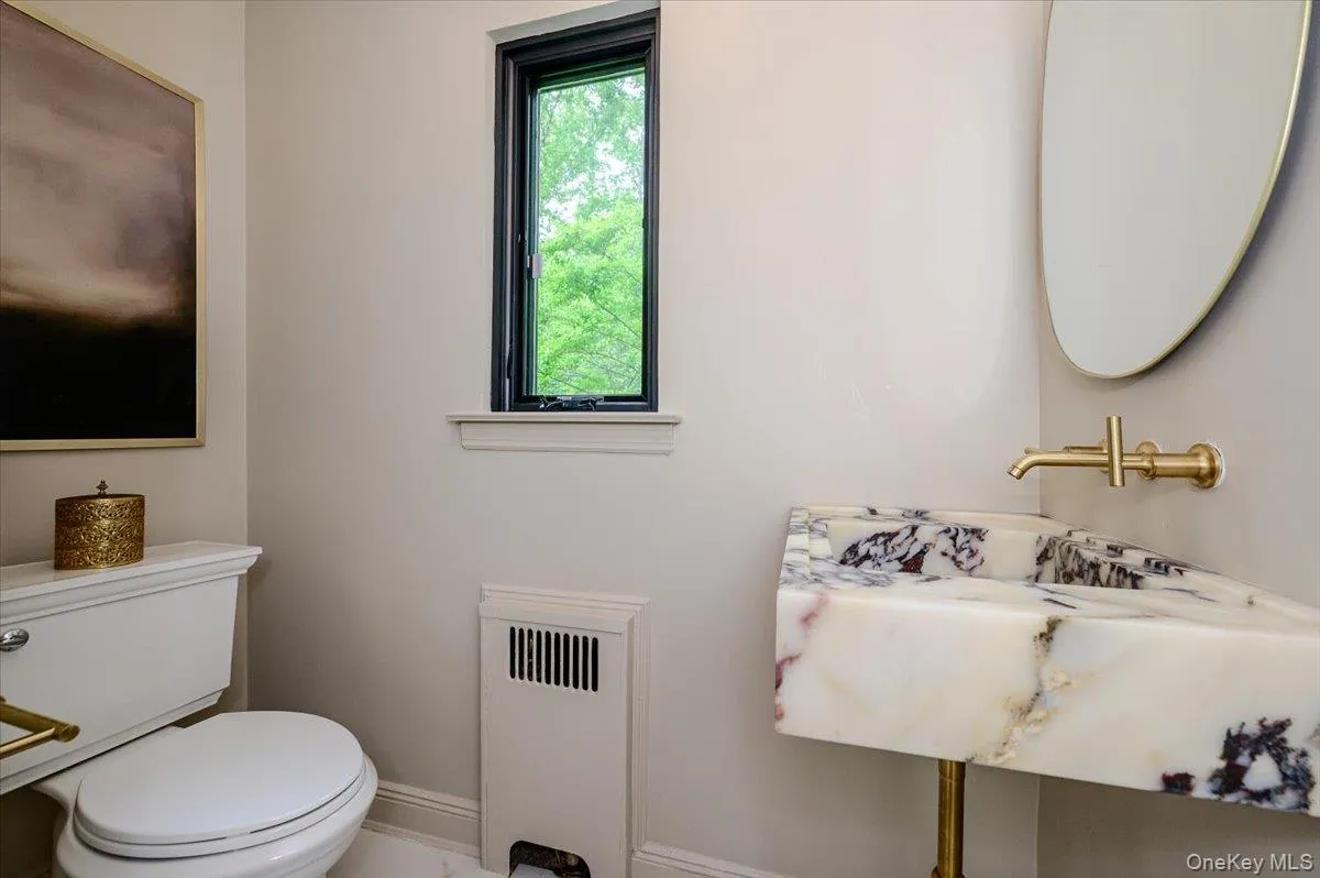 8 Parkside Drive, North Hempstead, NY, 3 Bedrooms Bedrooms, 7 Rooms Rooms,2 BathroomsBathrooms,Residential,For Rent,Parkside,0,1007362 8 Parkside Drive, North Hempstead, NY, 3 Bedrooms Bedrooms, 7 Rooms Rooms,2 BathroomsBathrooms,Residential,For Rent,Parkside,0,1007362