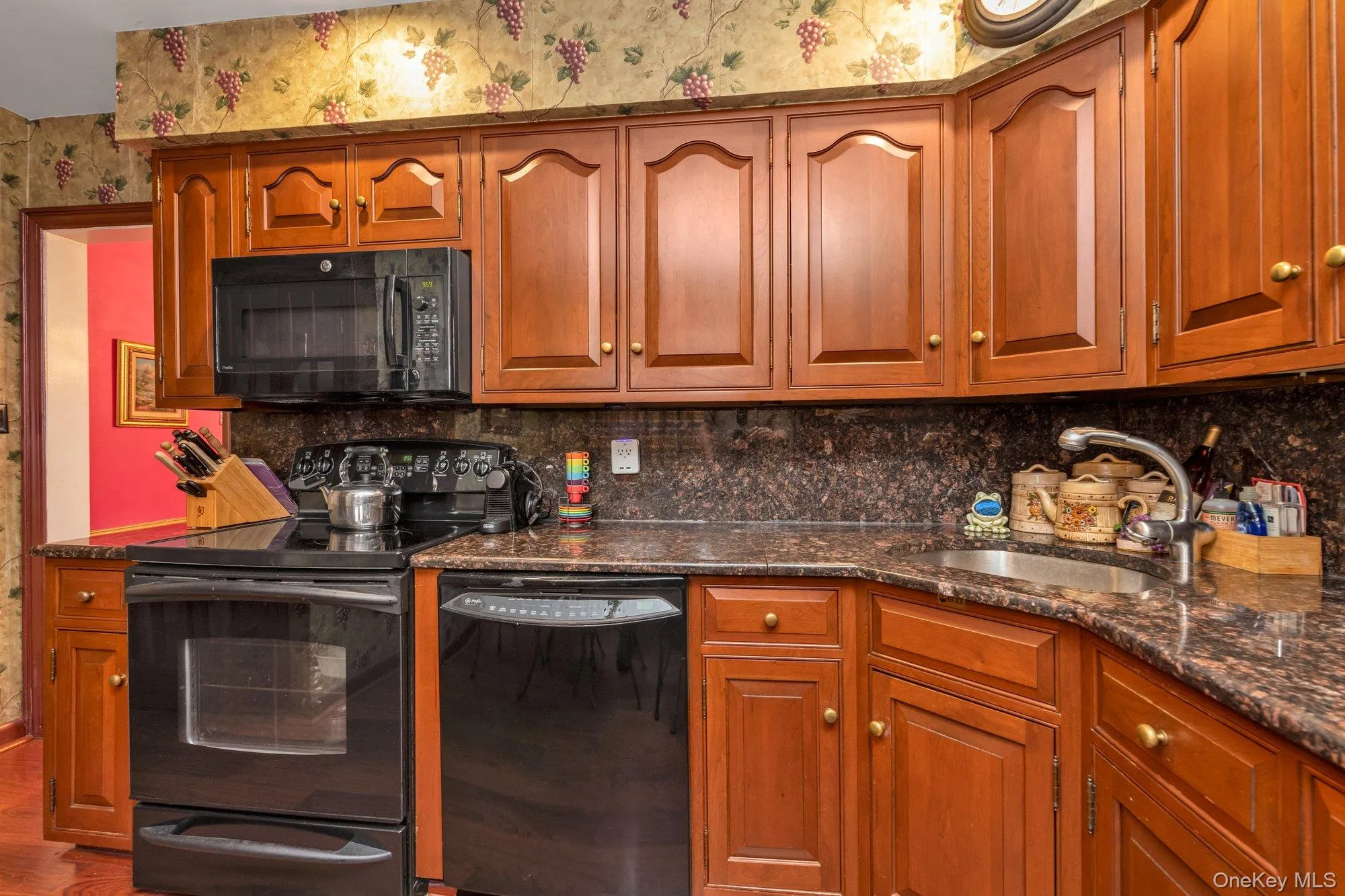 16367 166th Street, New York, NY, 3 Bedrooms Bedrooms, 6 Rooms Rooms,2 BathroomsBathrooms,Residential,For Rent,166th,0,1007363 16367 166th Street, New York, NY, 3 Bedrooms Bedrooms, 6 Rooms Rooms,2 BathroomsBathrooms,Residential,For Rent,166th,0,1007363