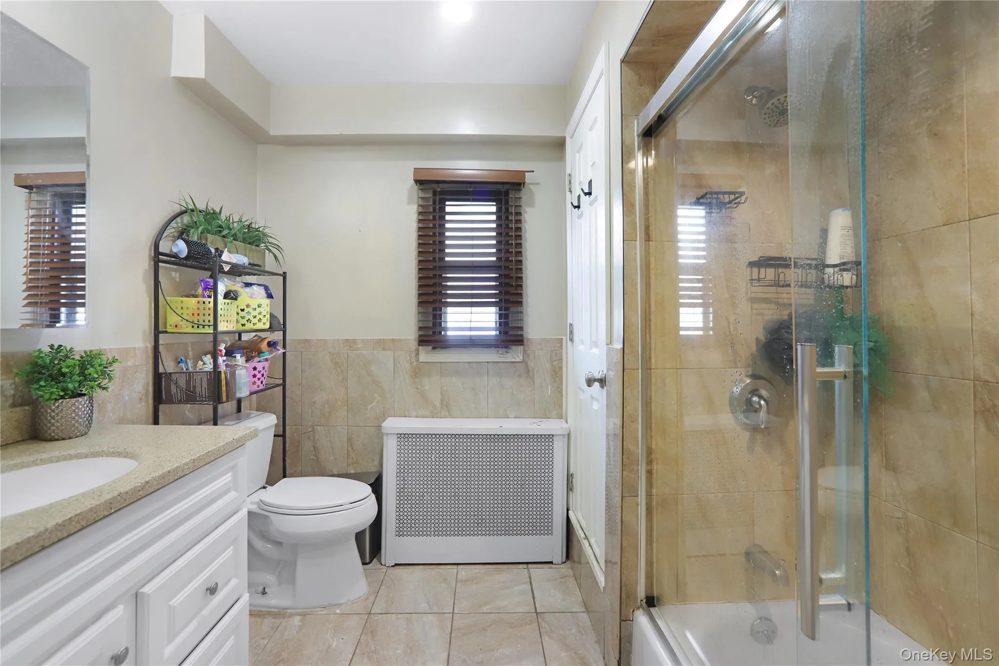 11541 222nd Street, New York, NY, 3 Bedrooms Bedrooms, 6 Rooms Rooms,2 BathroomsBathrooms,Residential,For Rent,222nd,0,1007366 11541 222nd Street, New York, NY, 3 Bedrooms Bedrooms, 6 Rooms Rooms,2 BathroomsBathrooms,Residential,For Rent,222nd,0,1007366